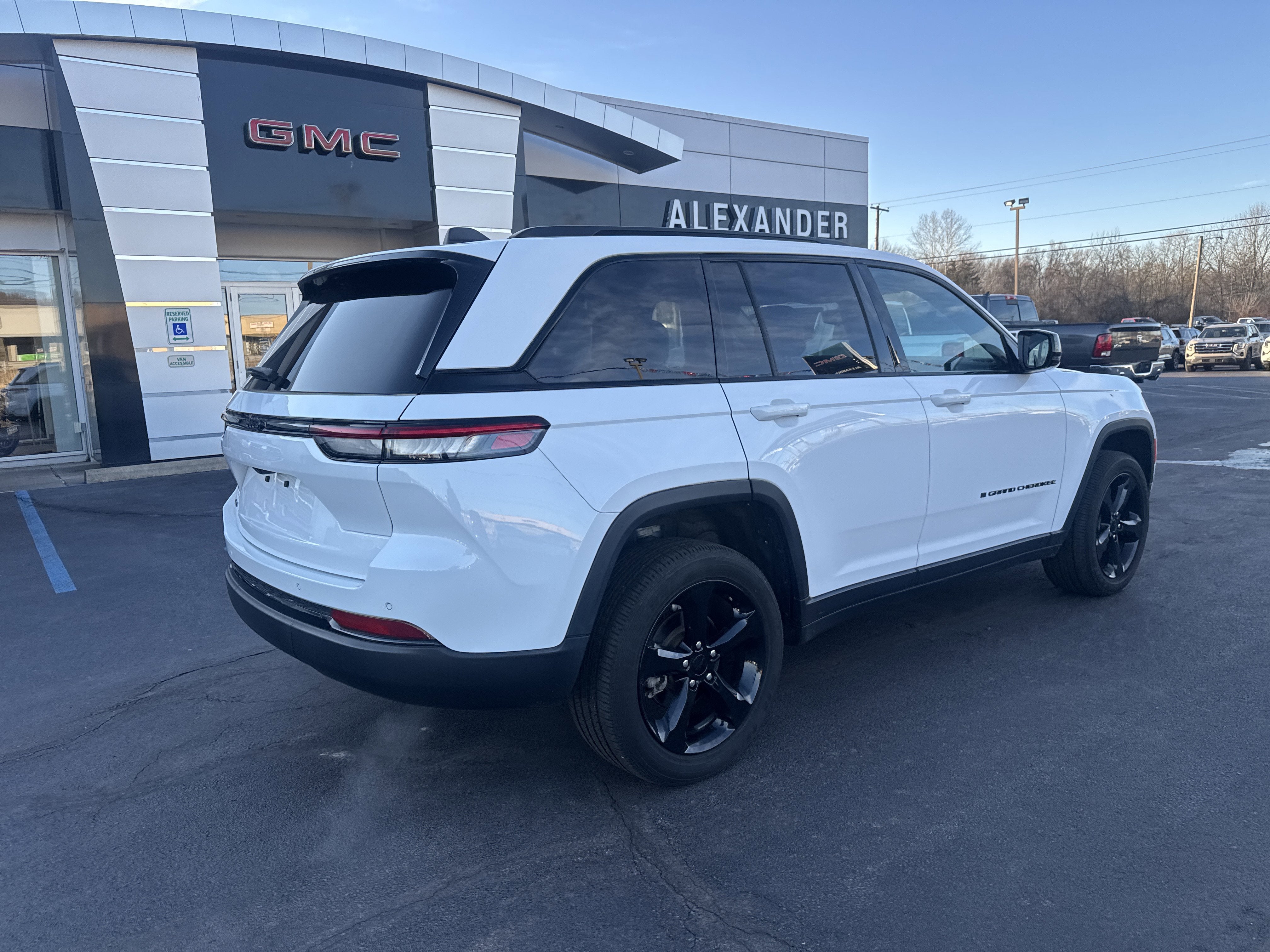 2023 Jeep Grand Cherokee Altitude