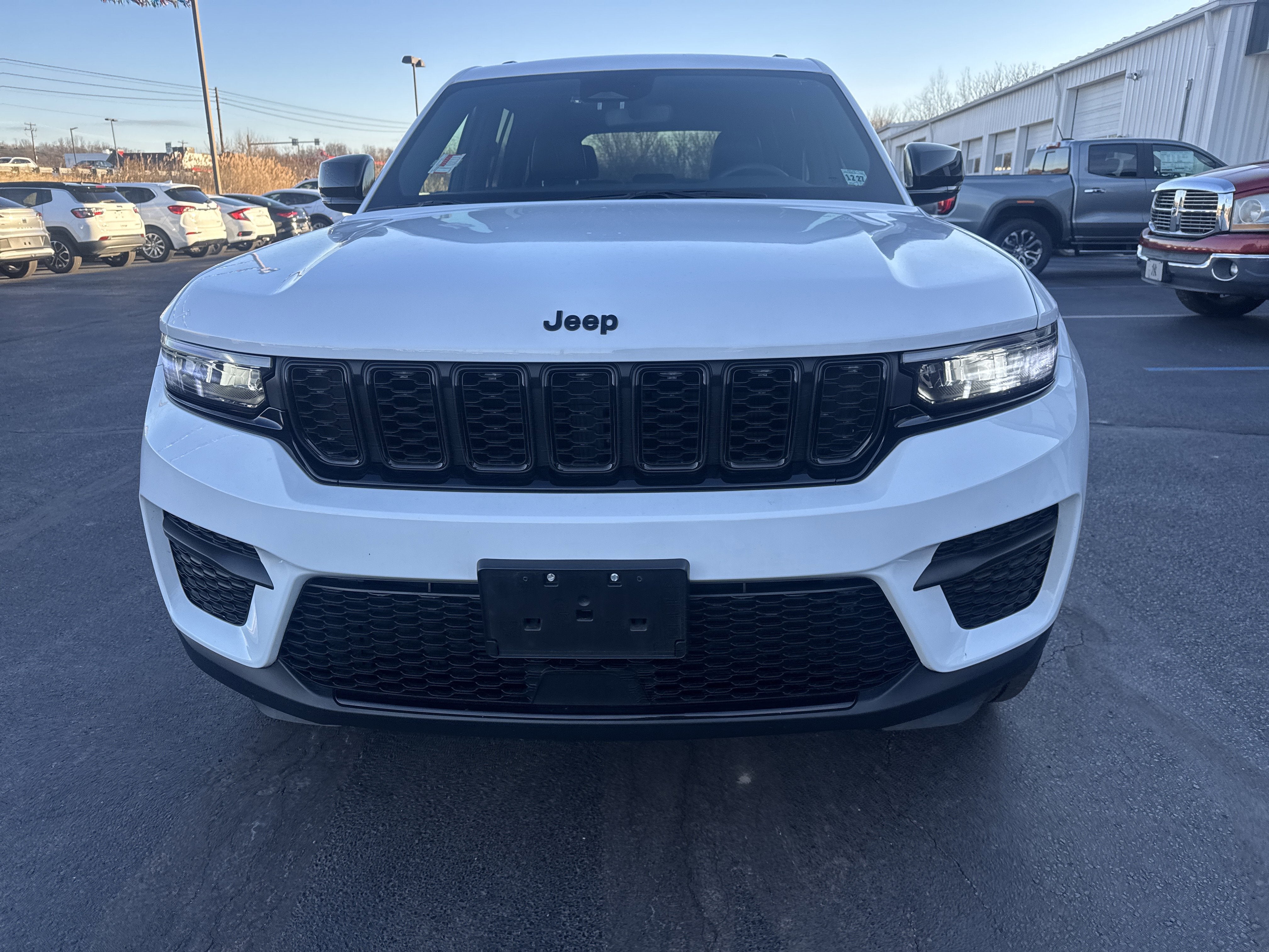 2023 Jeep Grand Cherokee Altitude