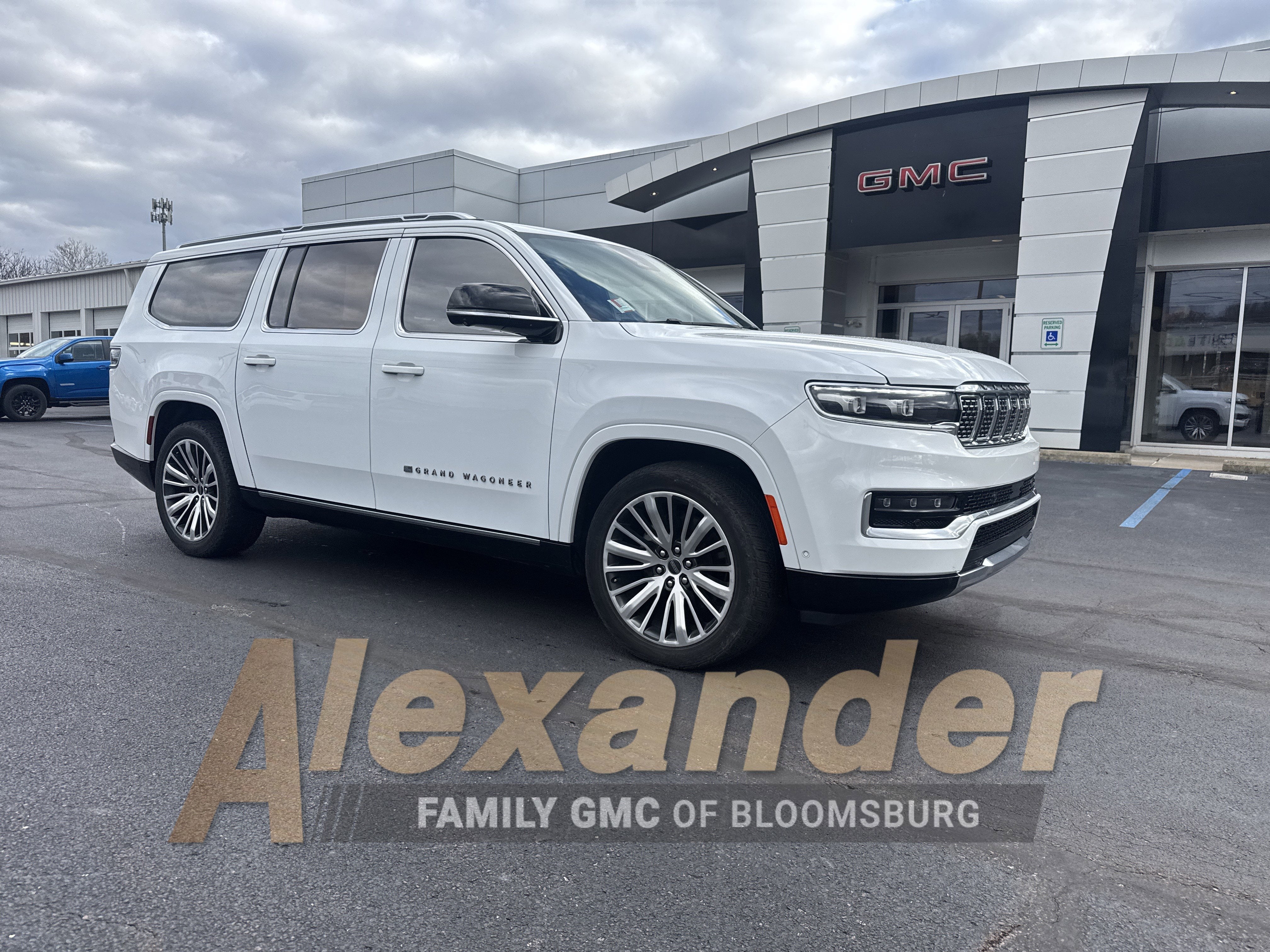 2023 Jeep Grand Wagoneer L Series III