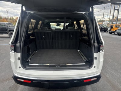 2023 Jeep Grand Wagoneer L Series III