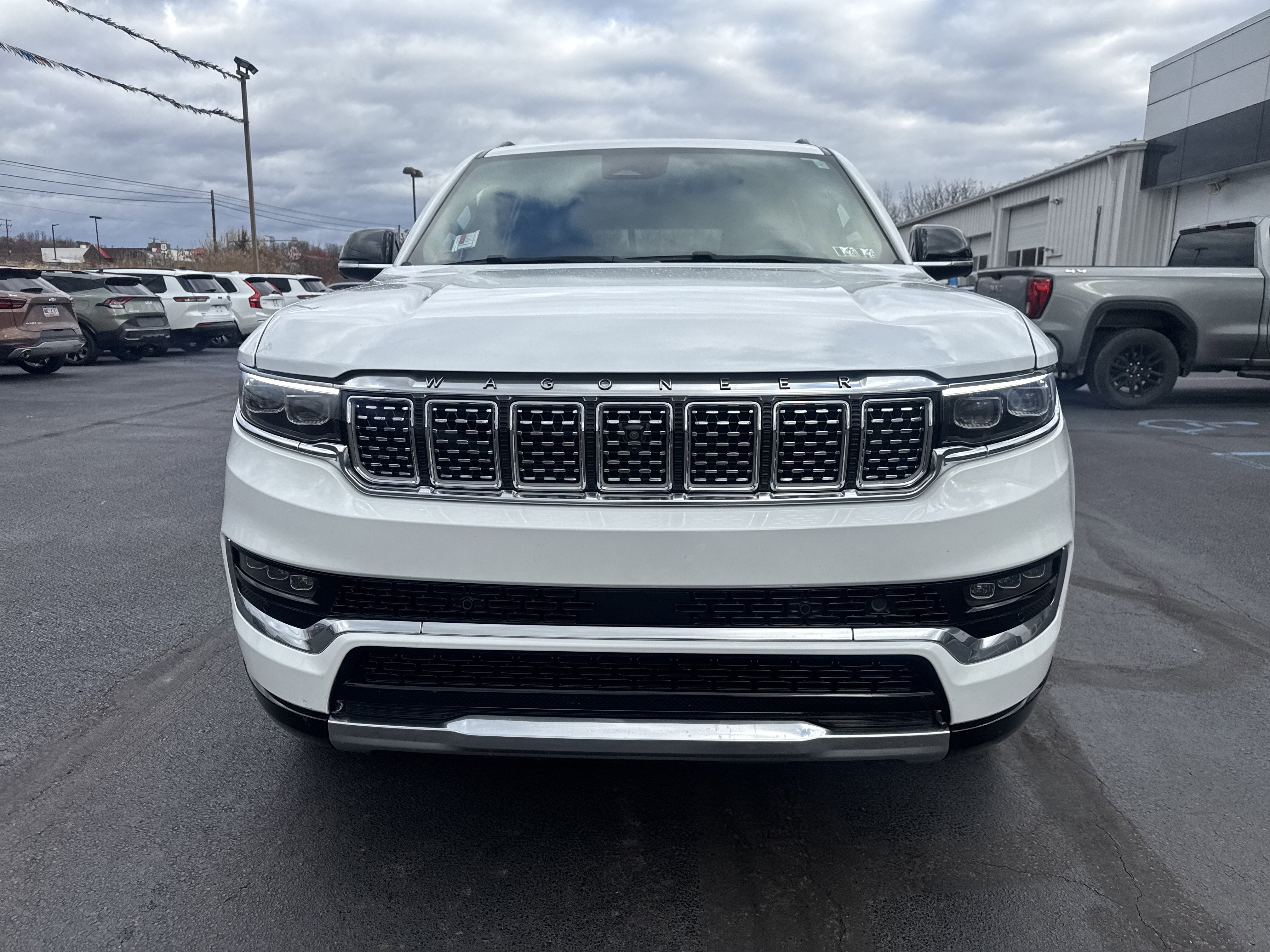 2023 Jeep Grand Wagoneer L Series III