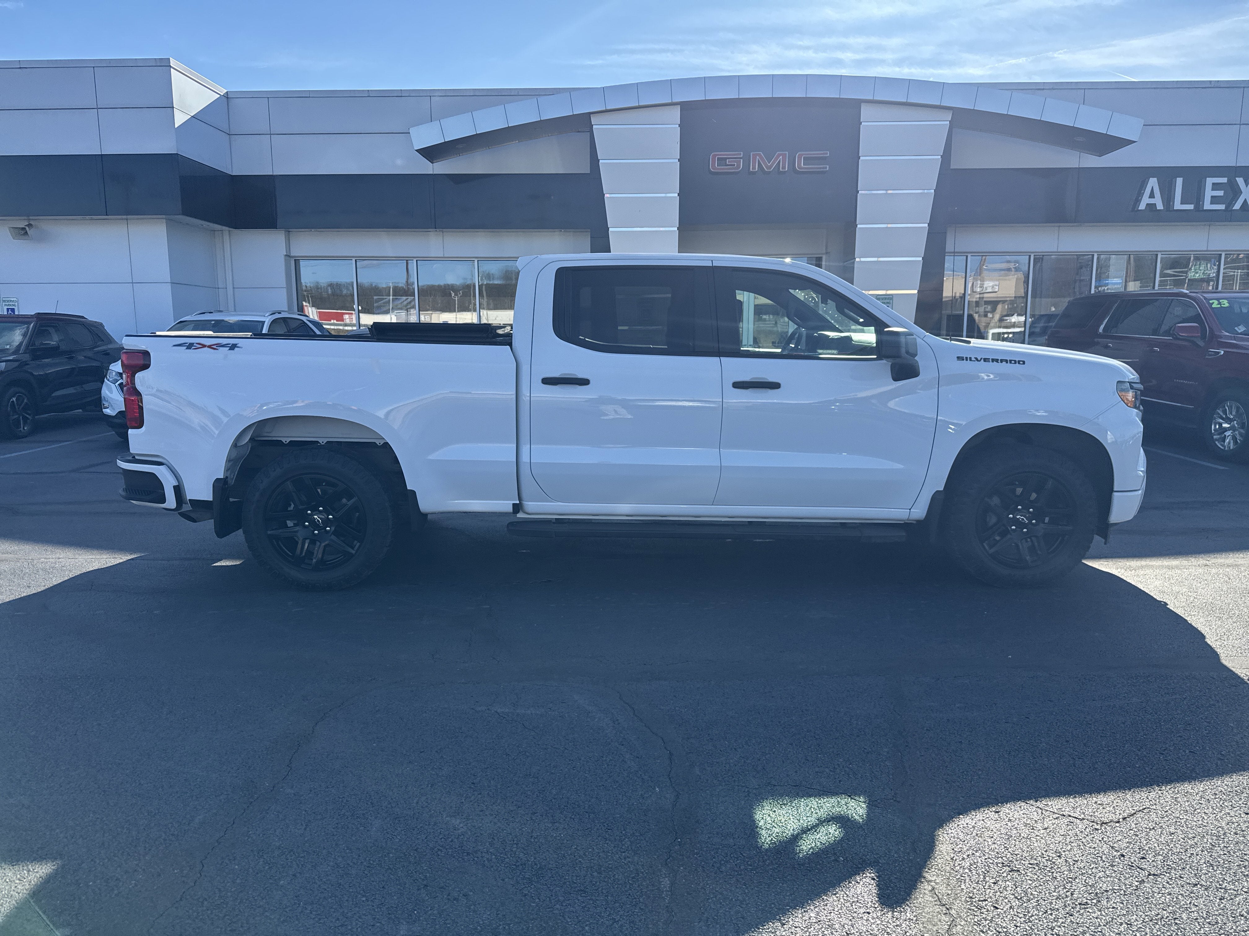 2023 Chevrolet Silverado 1500 Custom