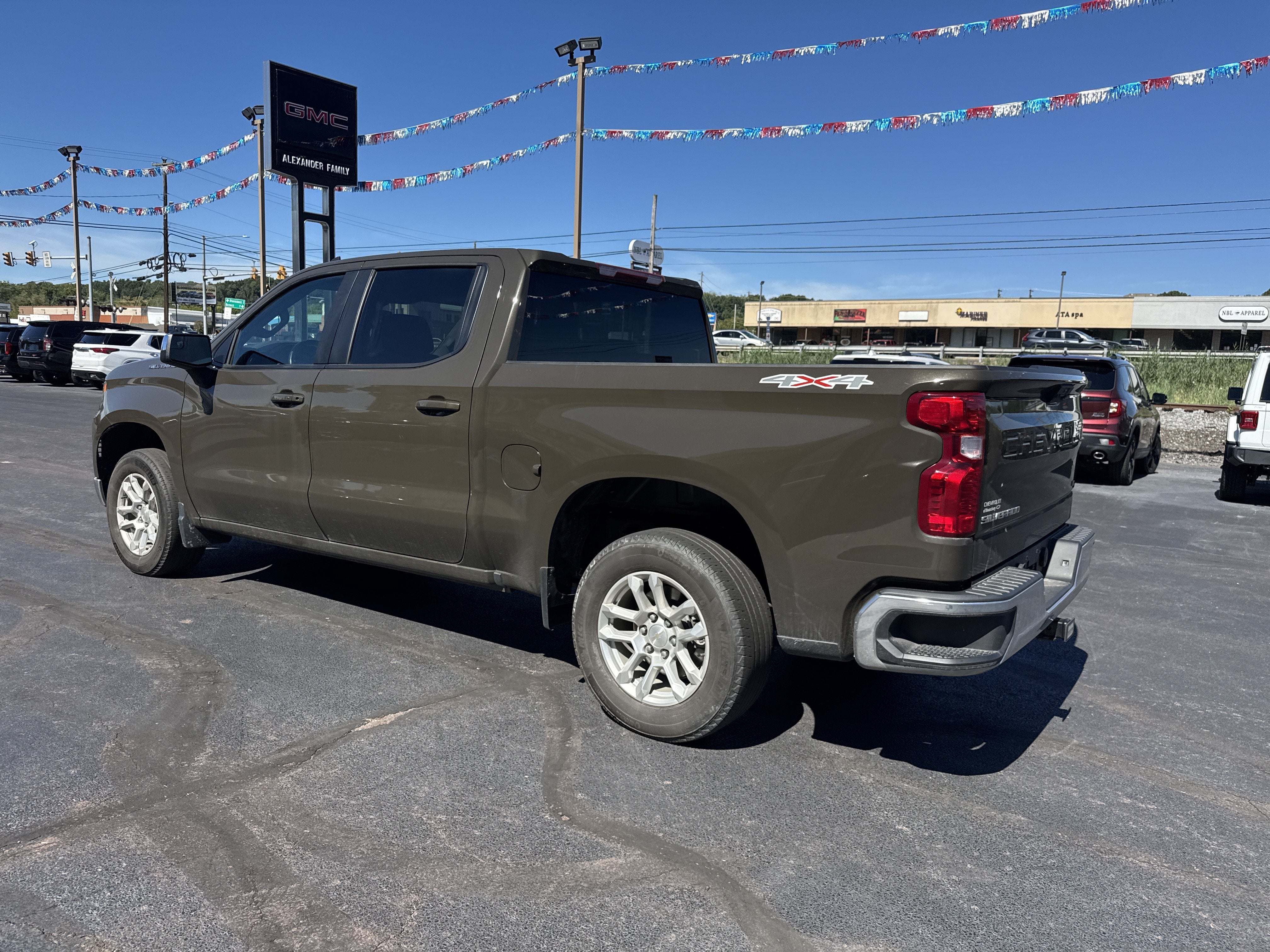 2023 Chevrolet Silverado 1500 LT