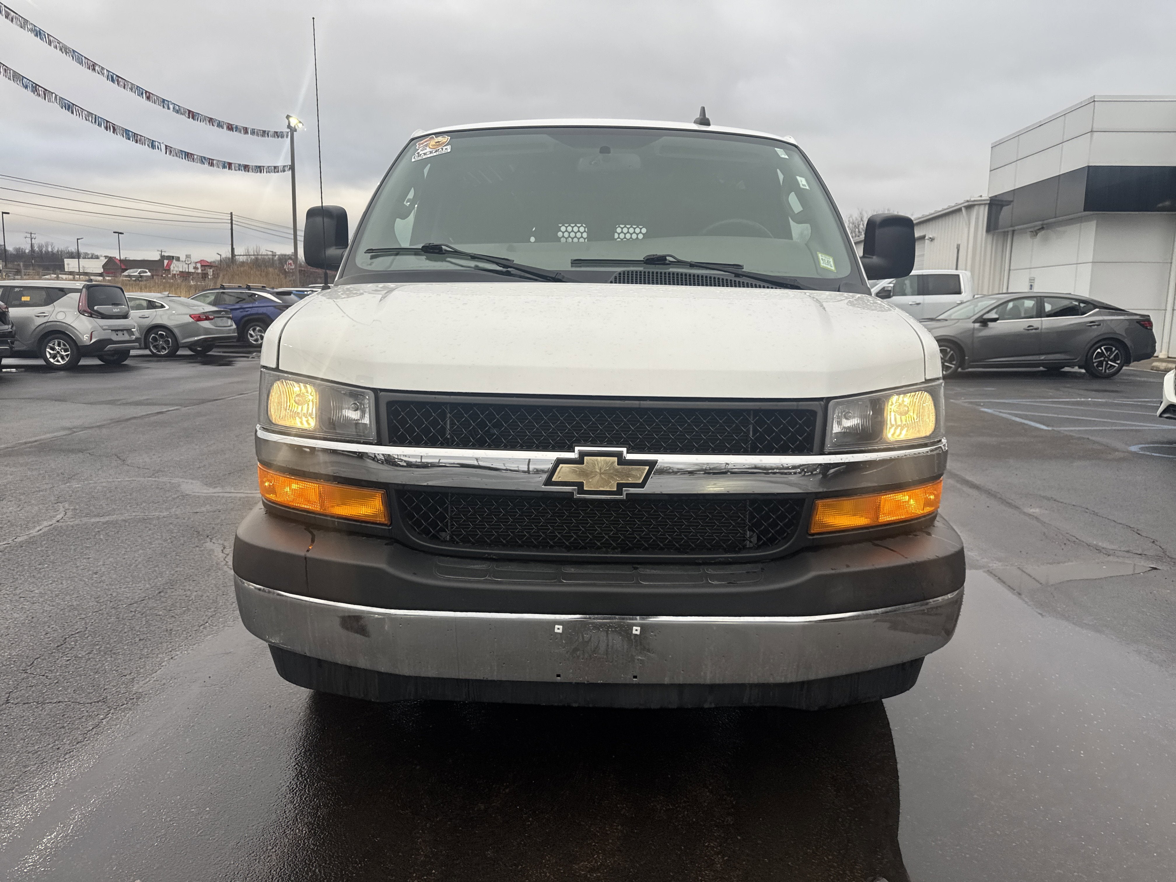 2022 Chevrolet Express Cargo 2500 WT