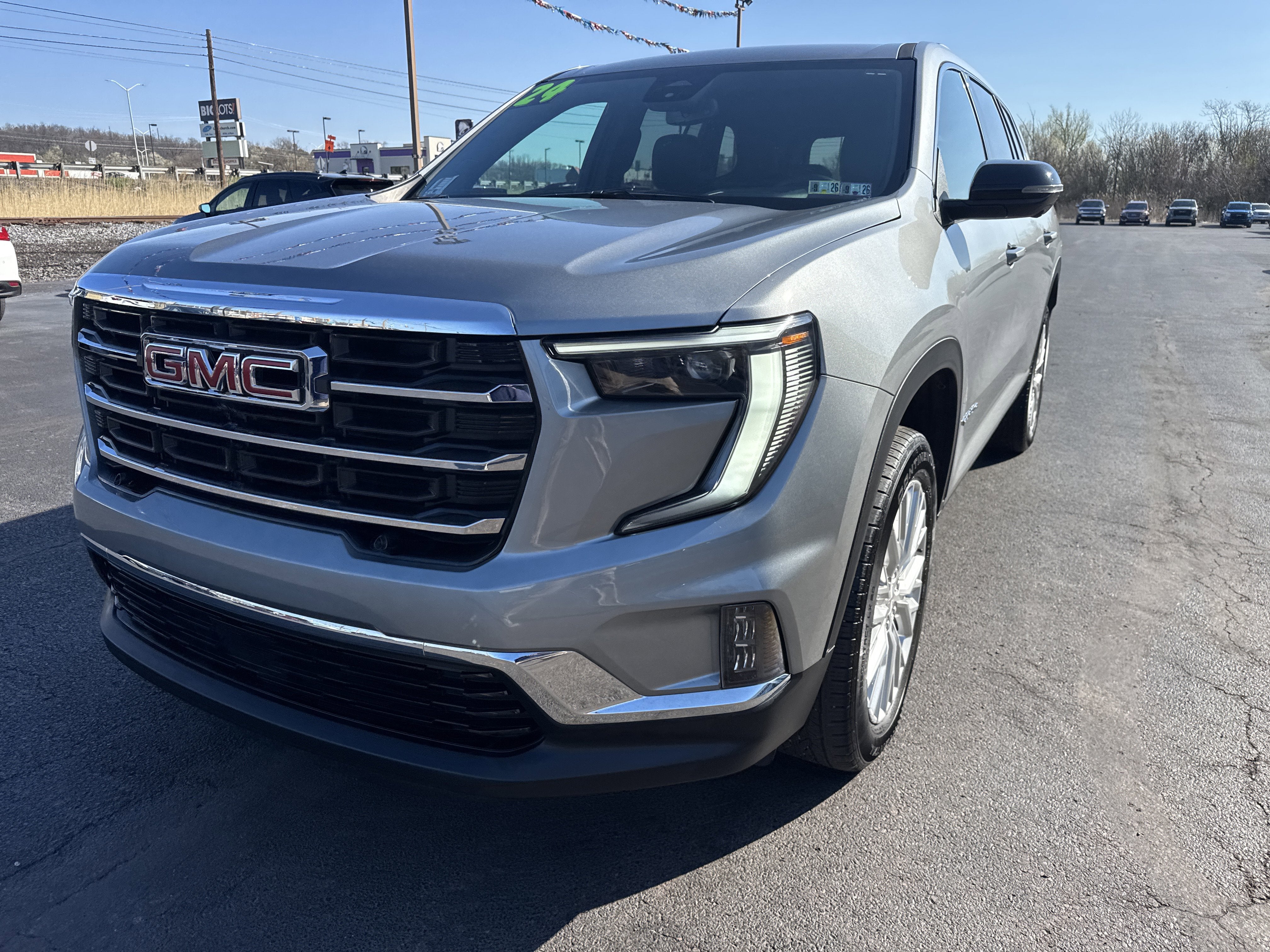 2024 GMC Acadia Elevation