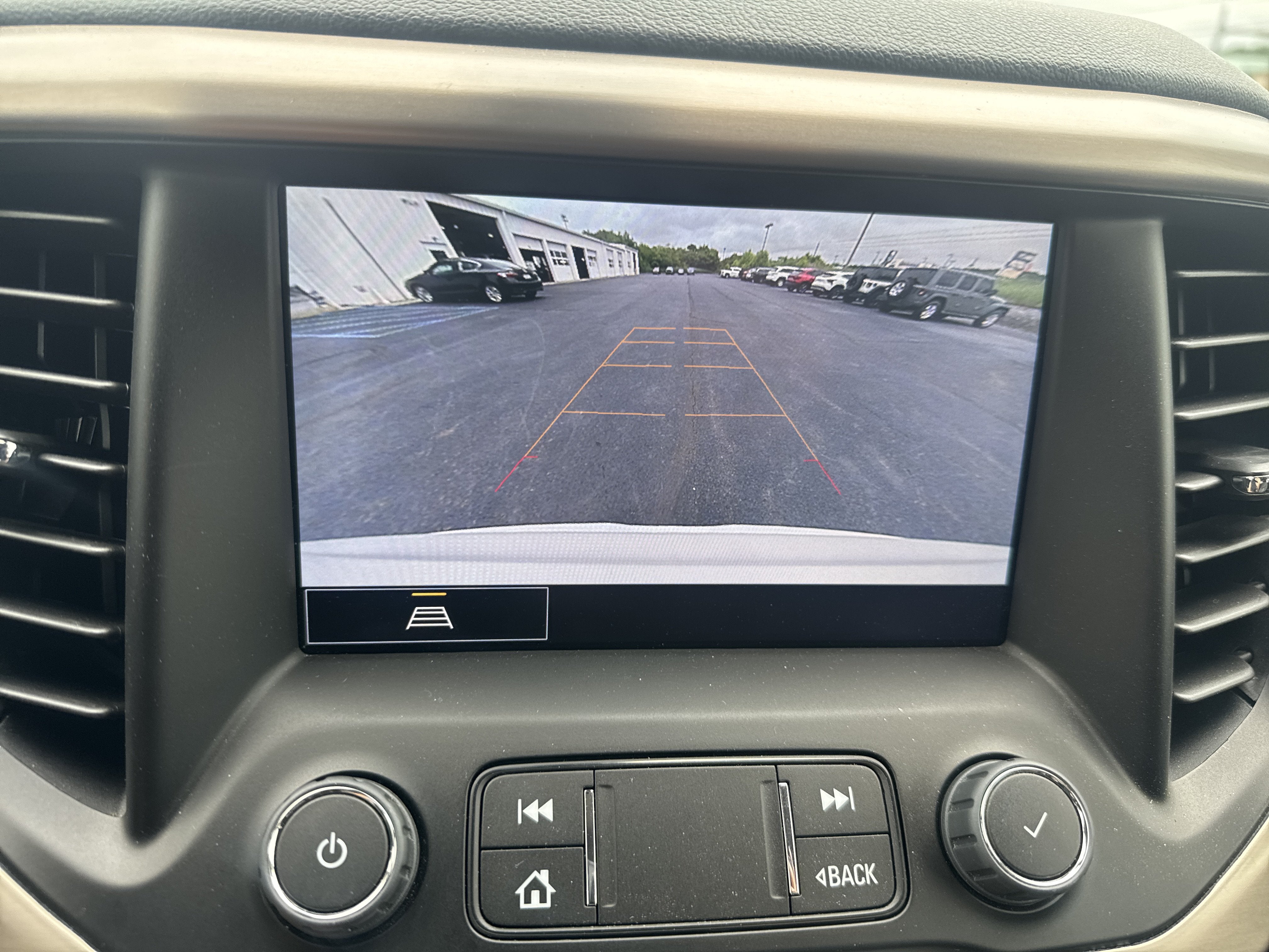 2023 GMC Acadia Denali