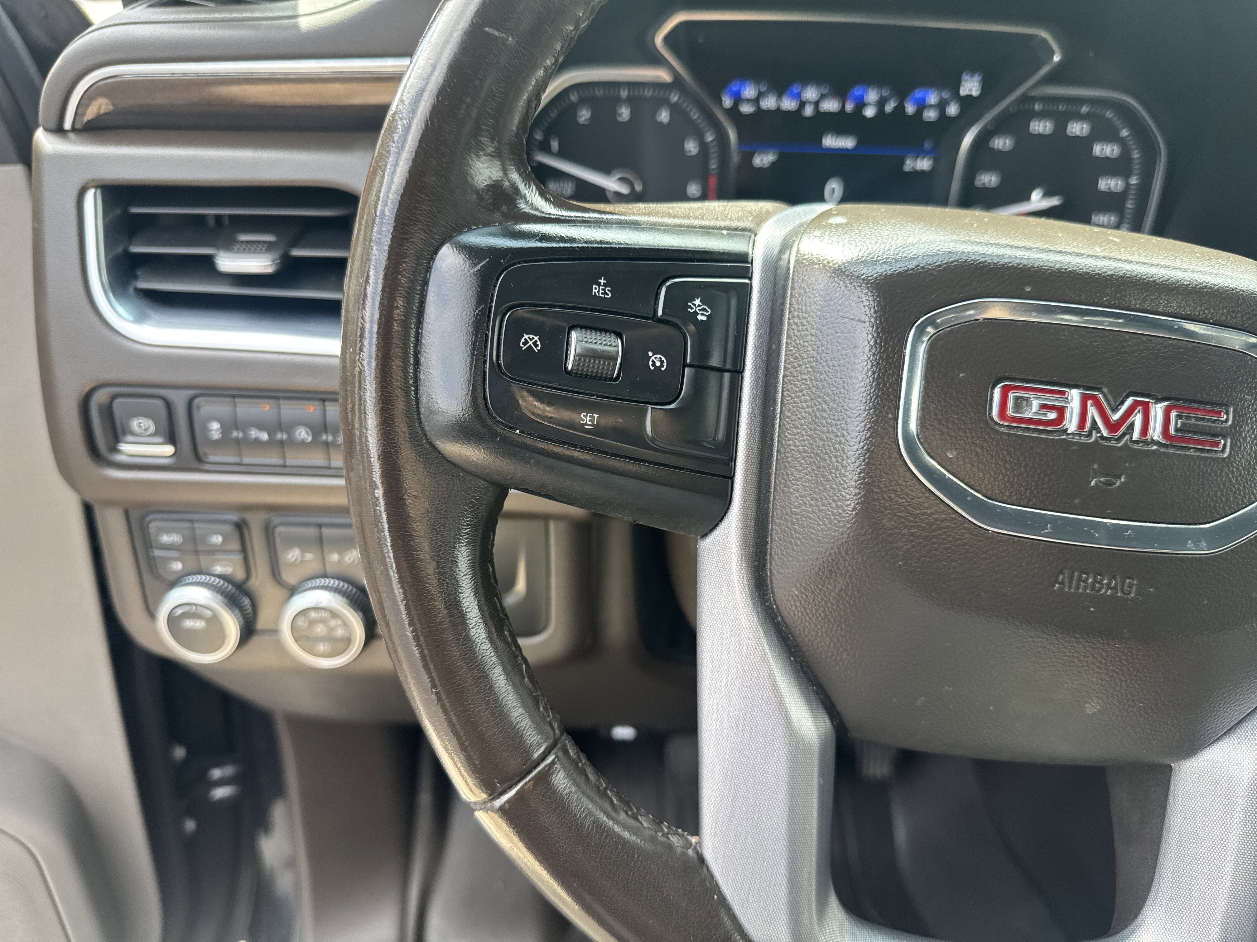 2021 GMC Yukon XL SLE
