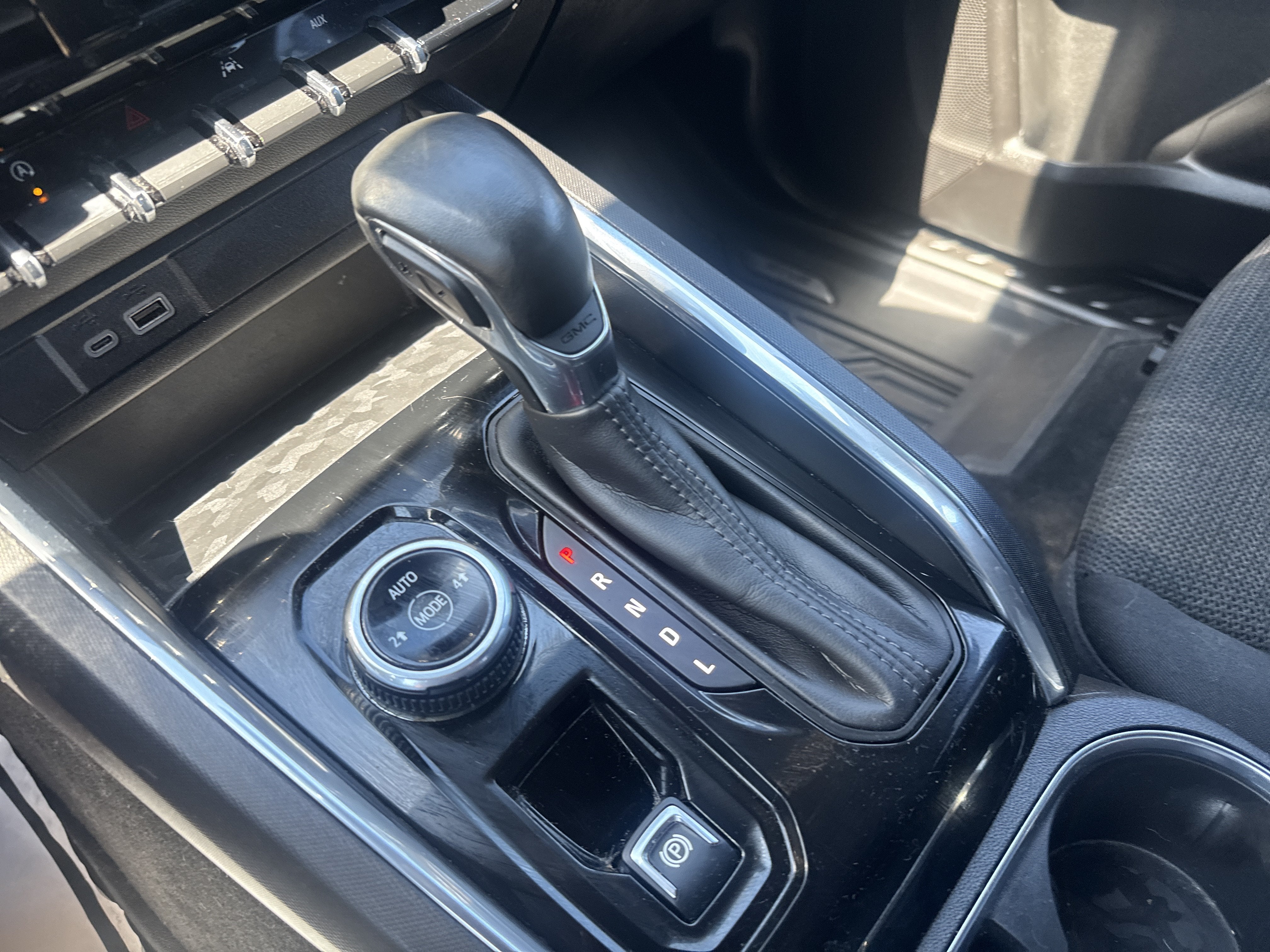 2024 GMC Canyon Elevation