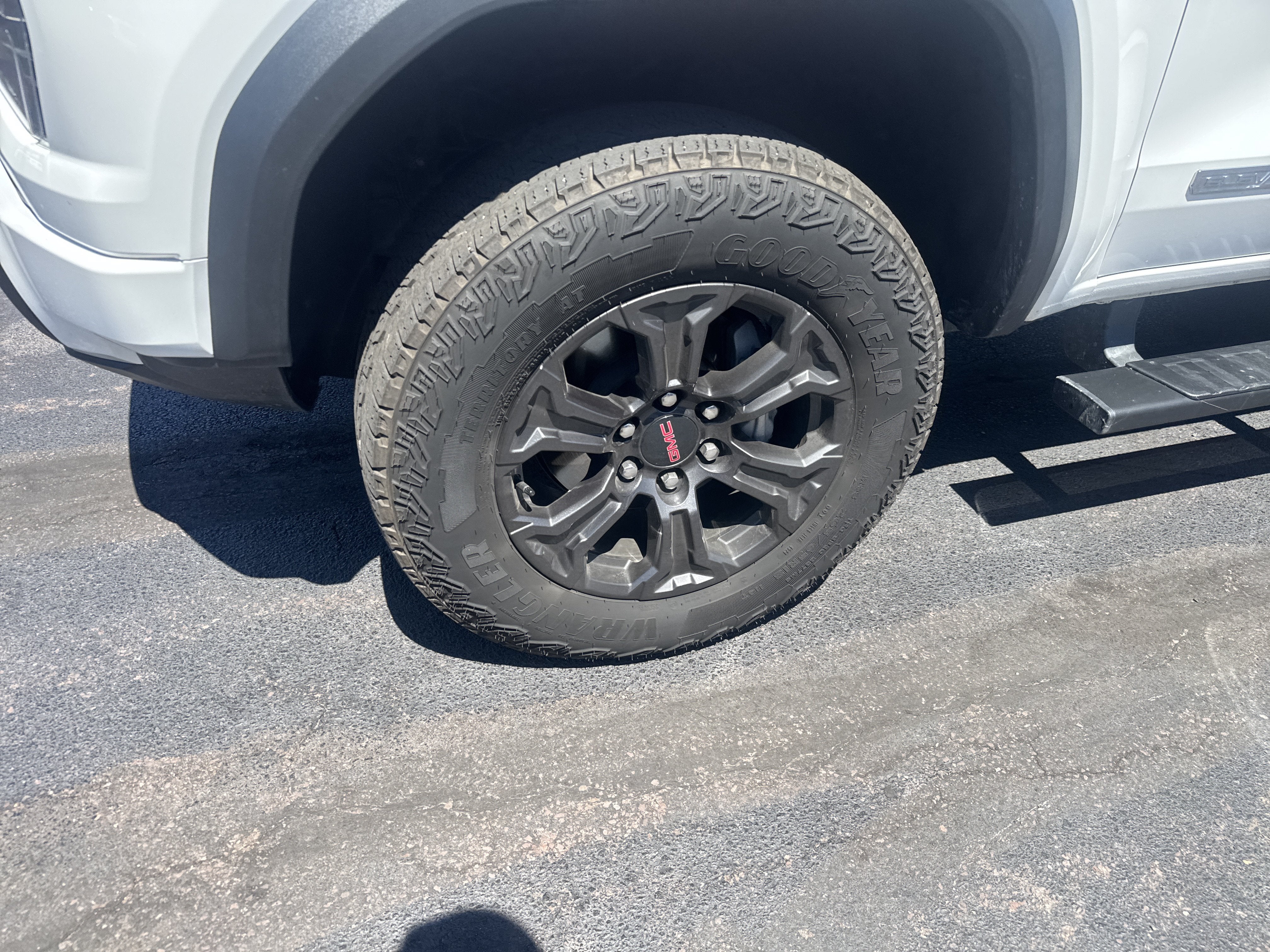 2024 GMC Canyon Elevation