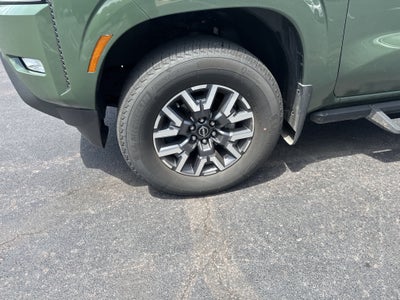 2024 Nissan Frontier SL