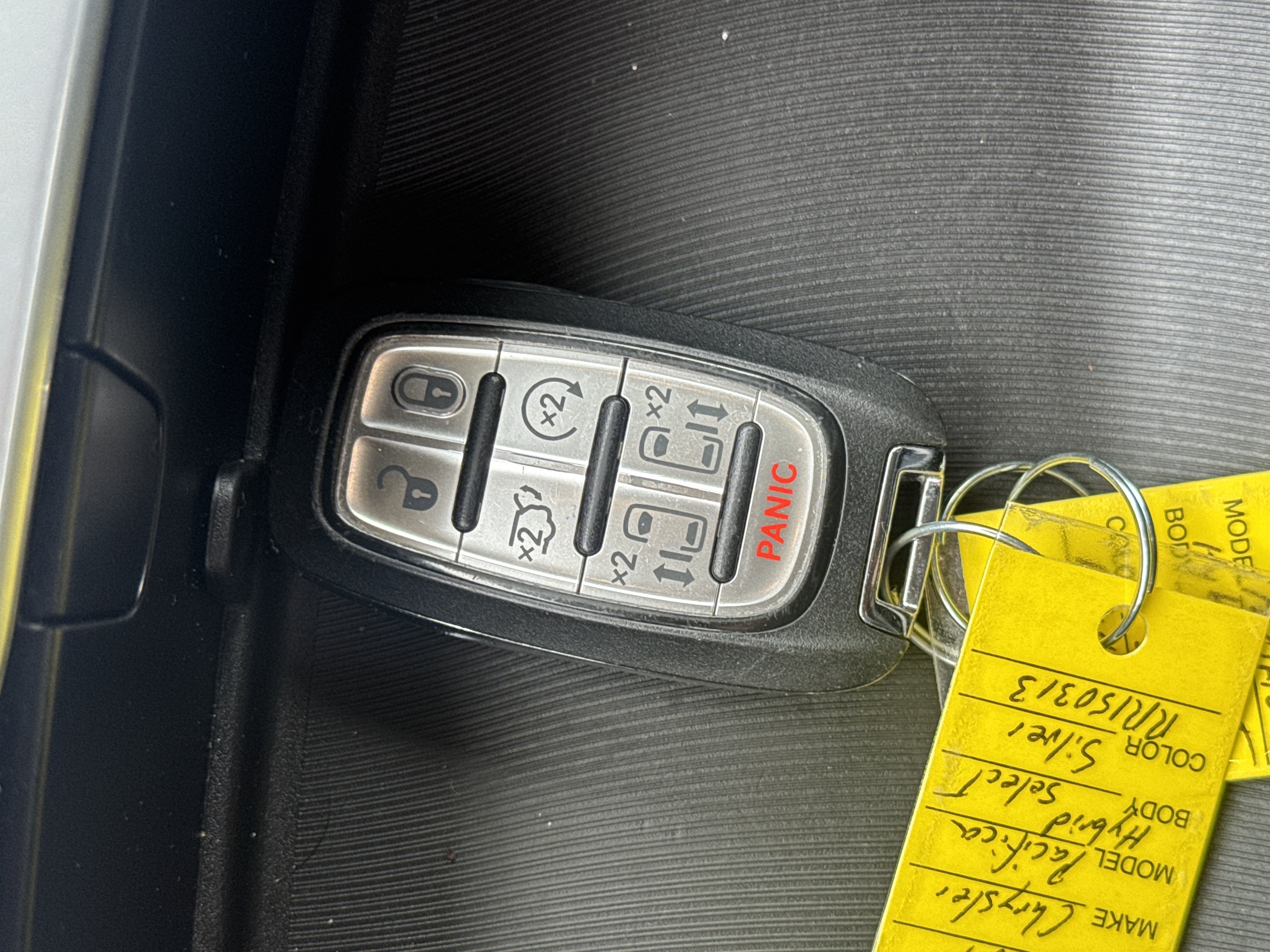 2024 Chrysler Pacifica Hybrid Select