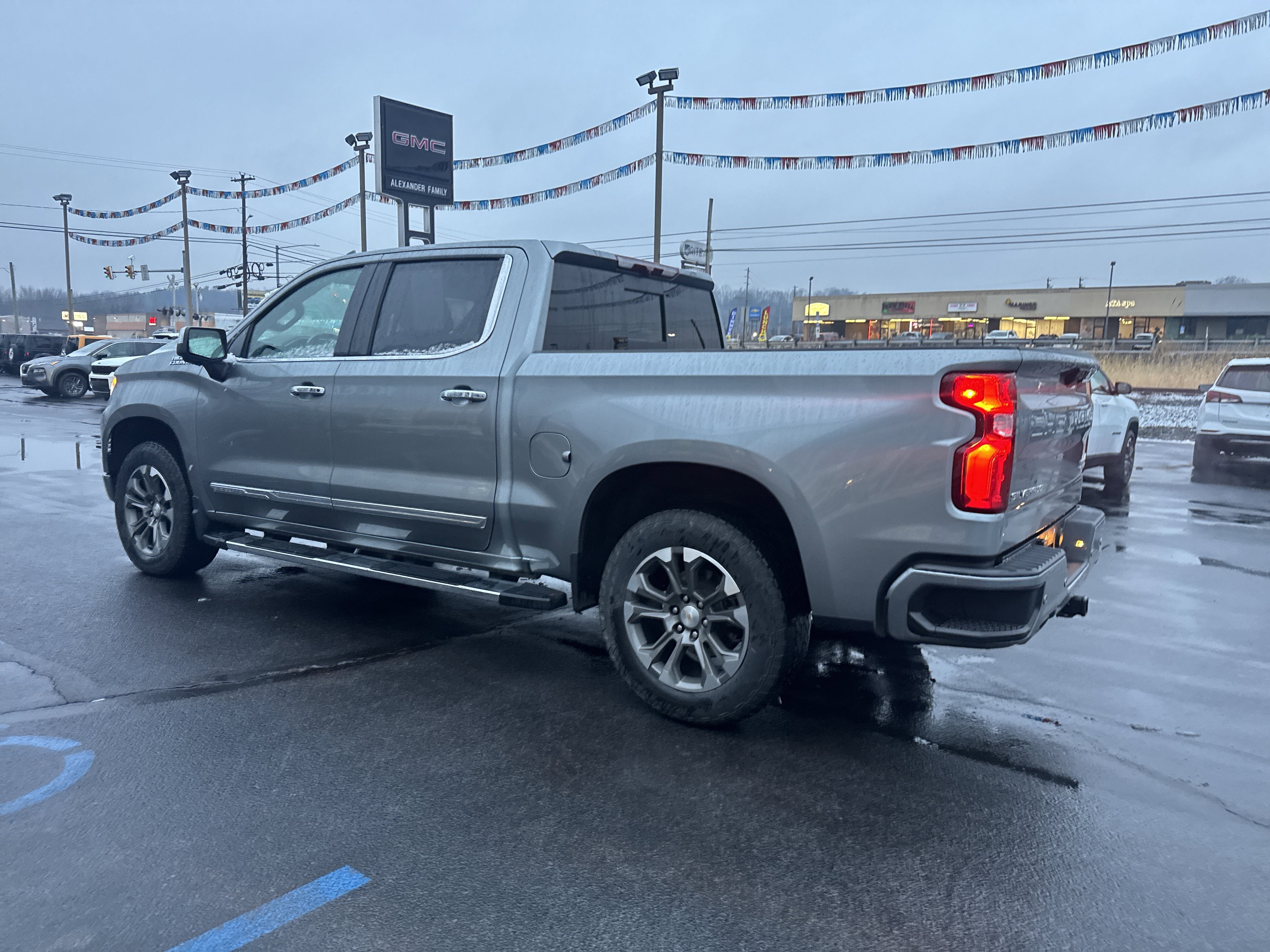 2023 Chevrolet Silverado 1500 High Country