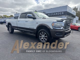 2019 RAM 3500 Longhorn Crew Cab 4x4 8' Box