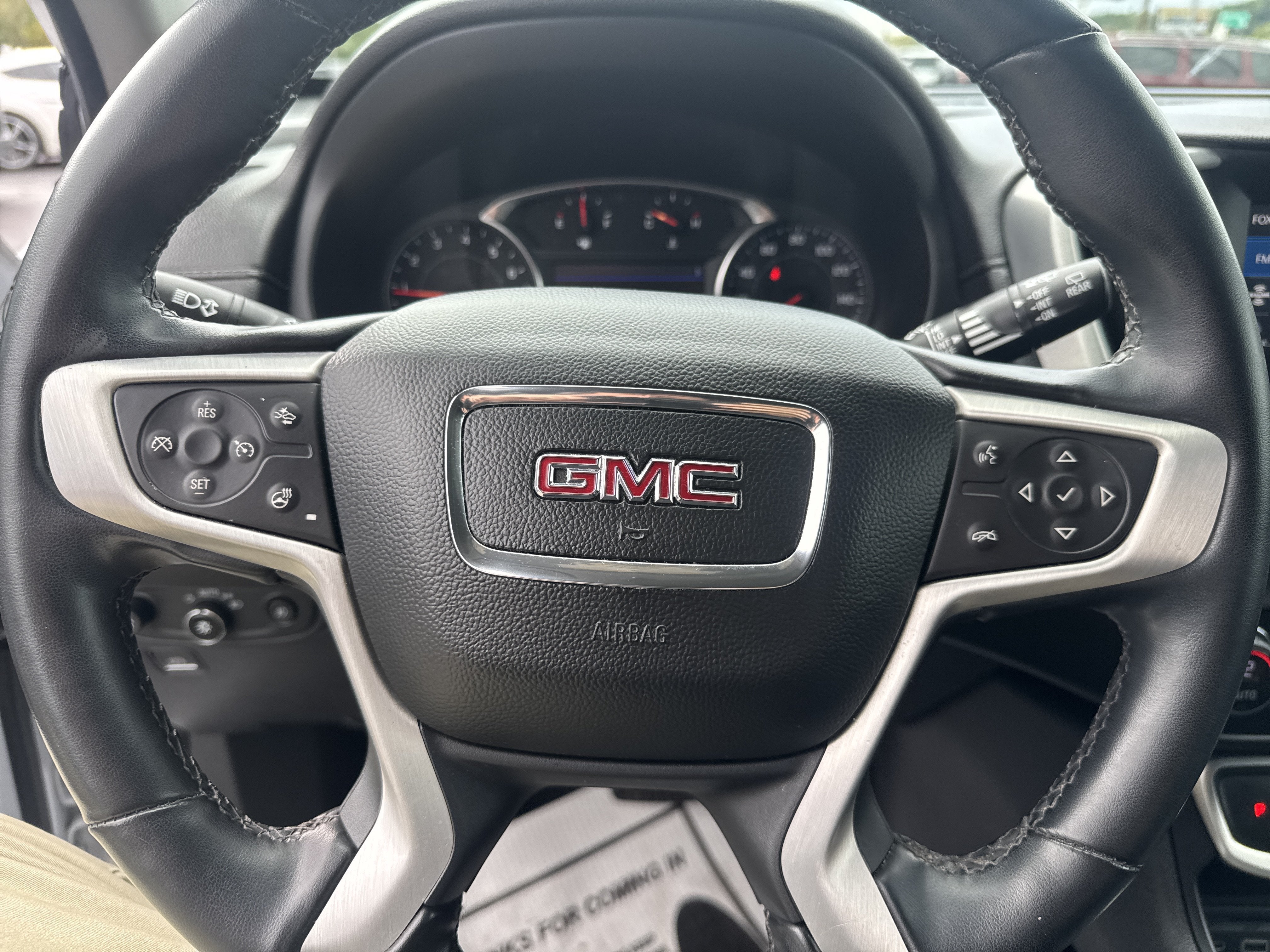 2023 GMC Terrain SLT