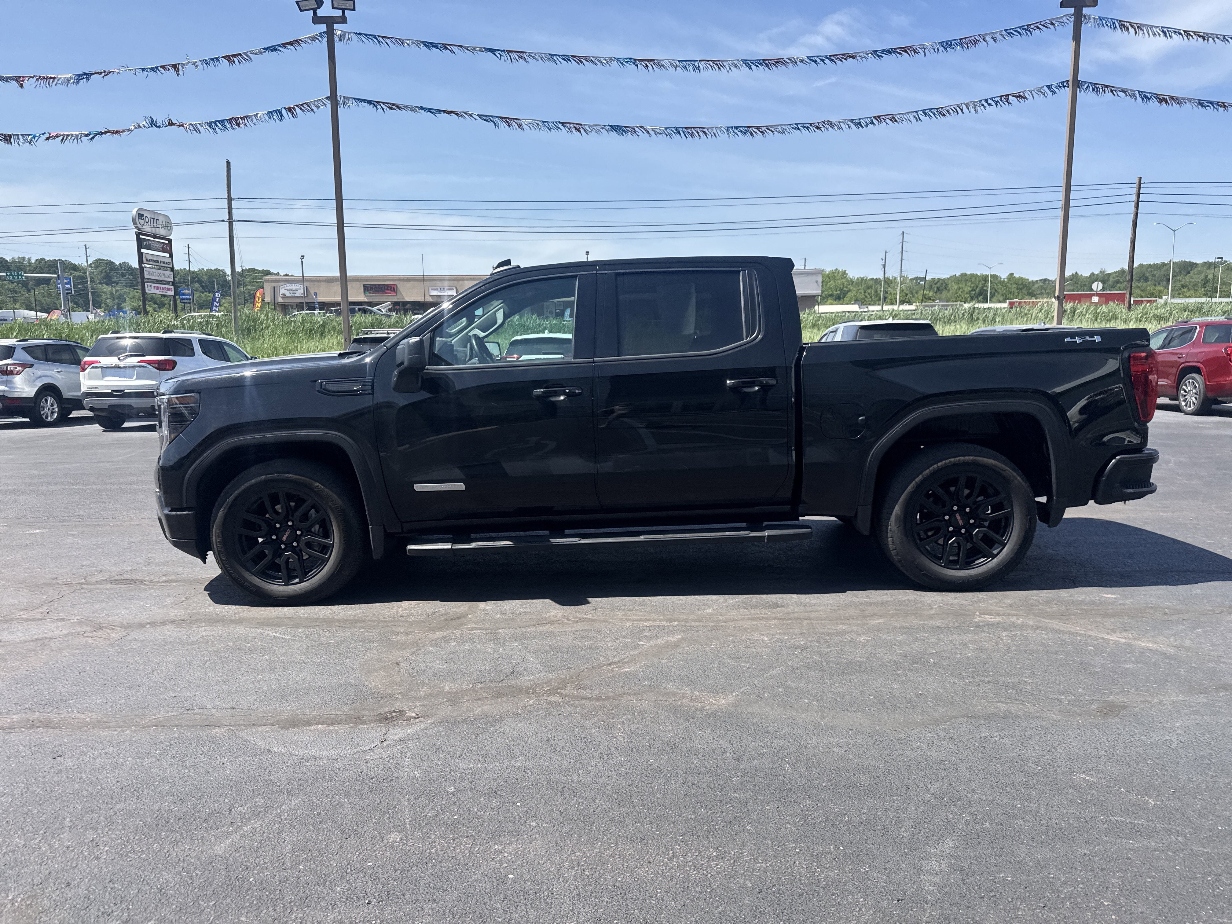 2024 GMC Sierra 1500 Elevation