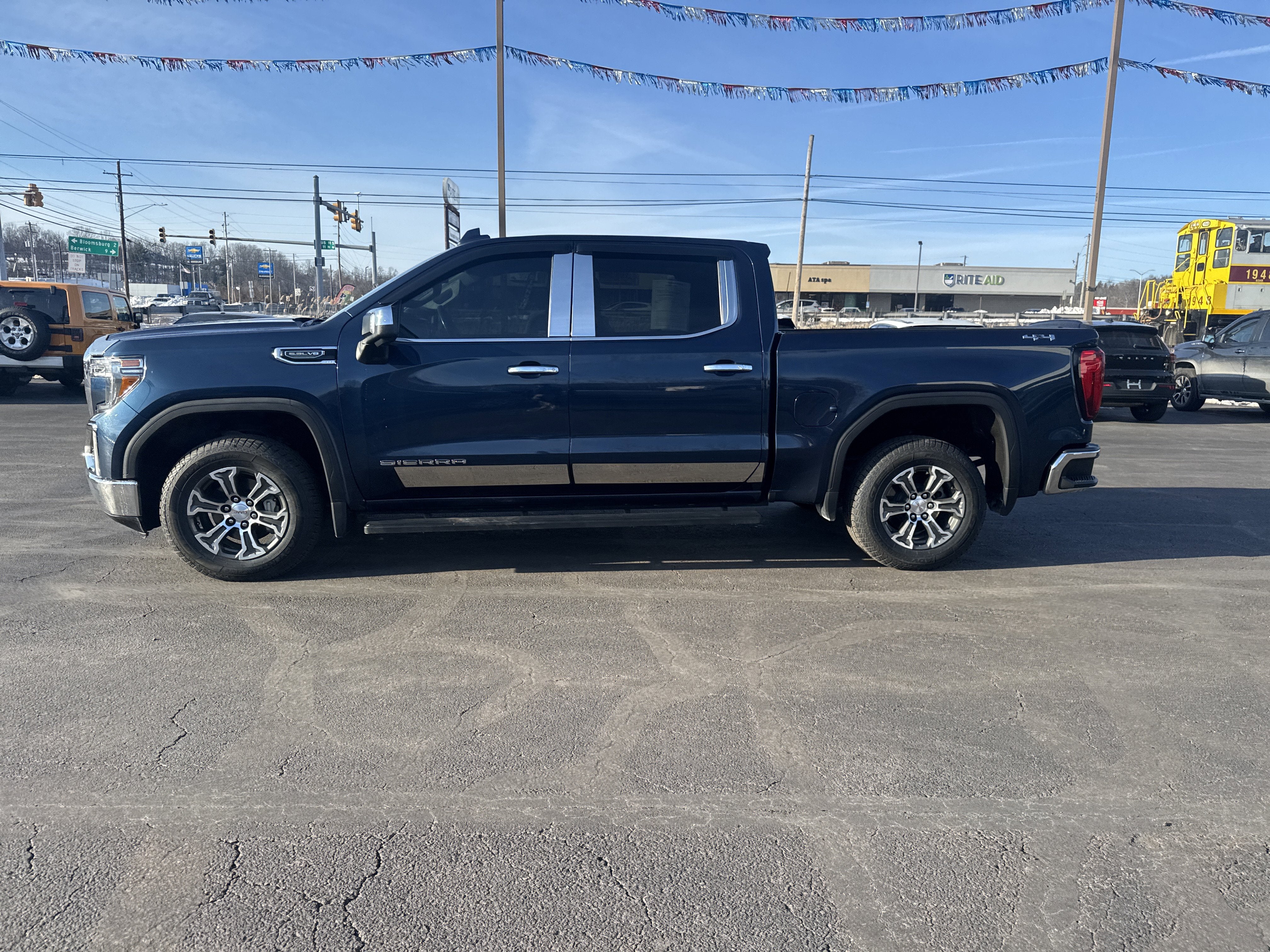 2020 GMC Sierra 1500 SLT