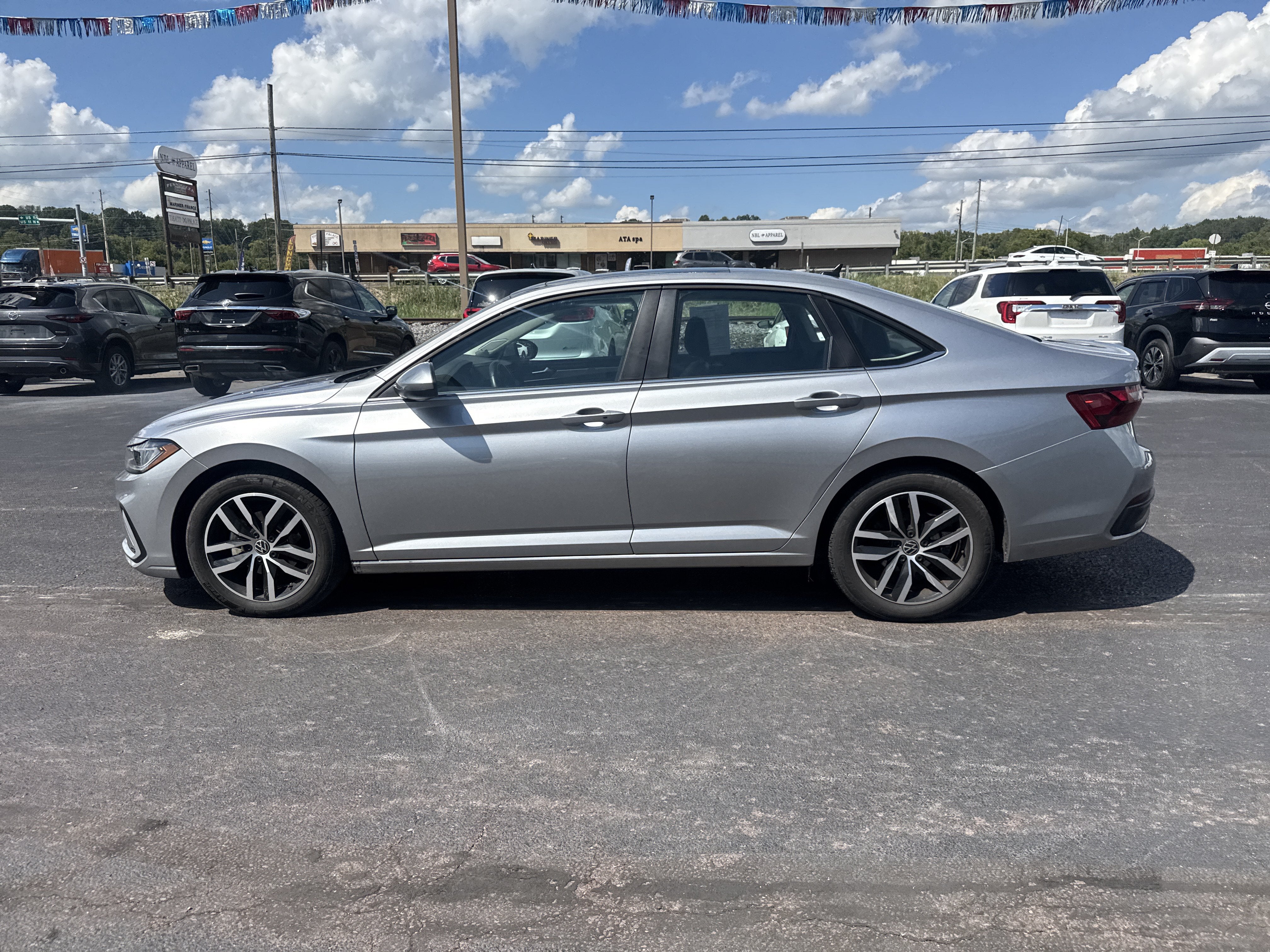 2025 Volkswagen Jetta SE