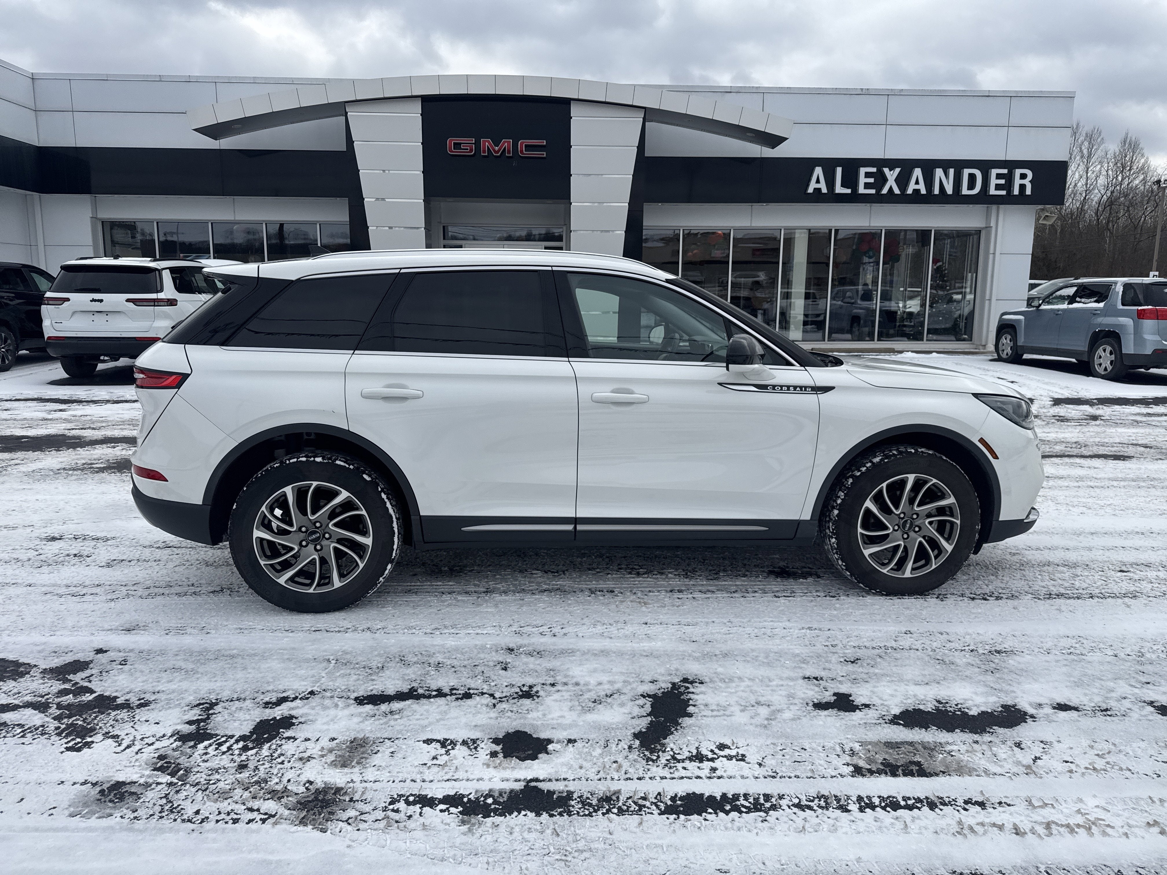 2022 Lincoln Corsair Standard