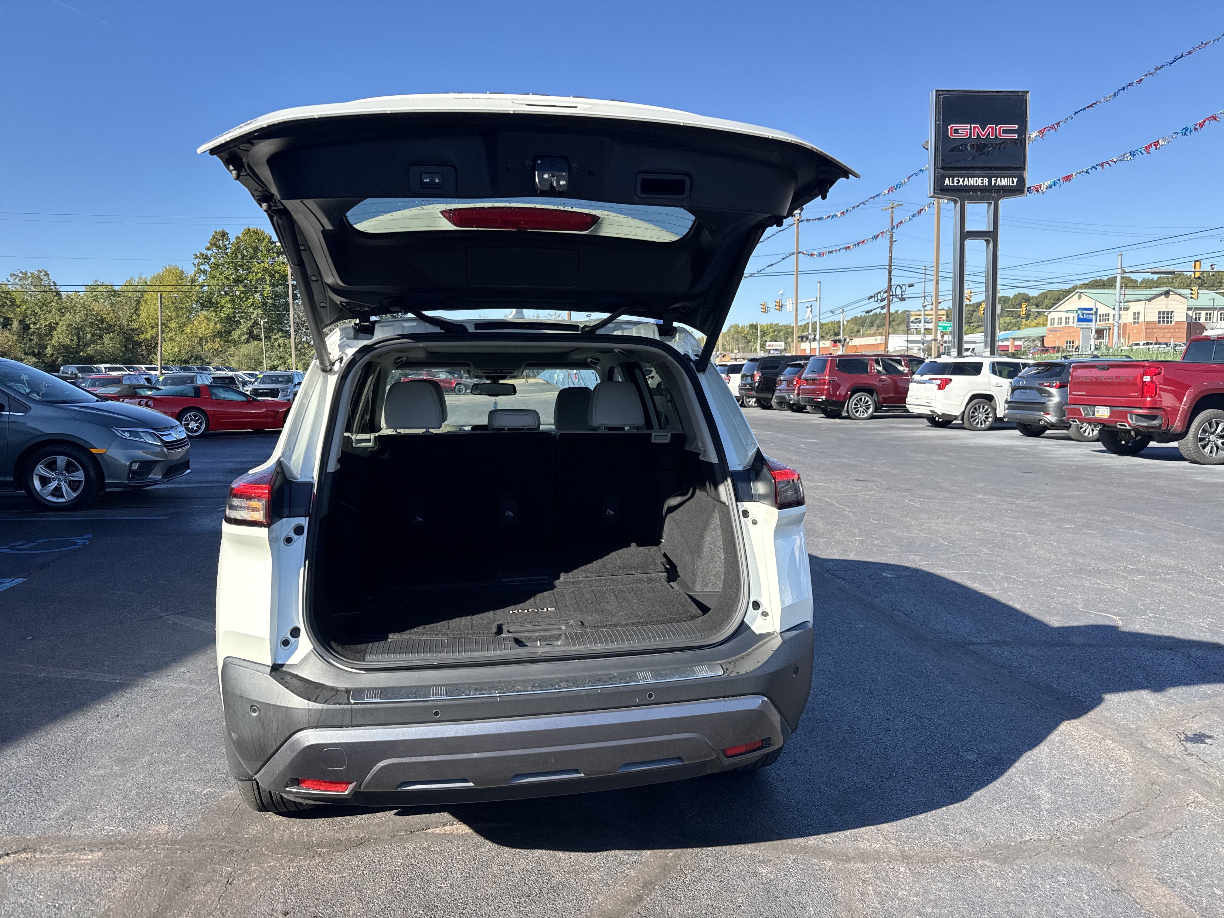 2023 Nissan Rogue SL Intelligent AWD