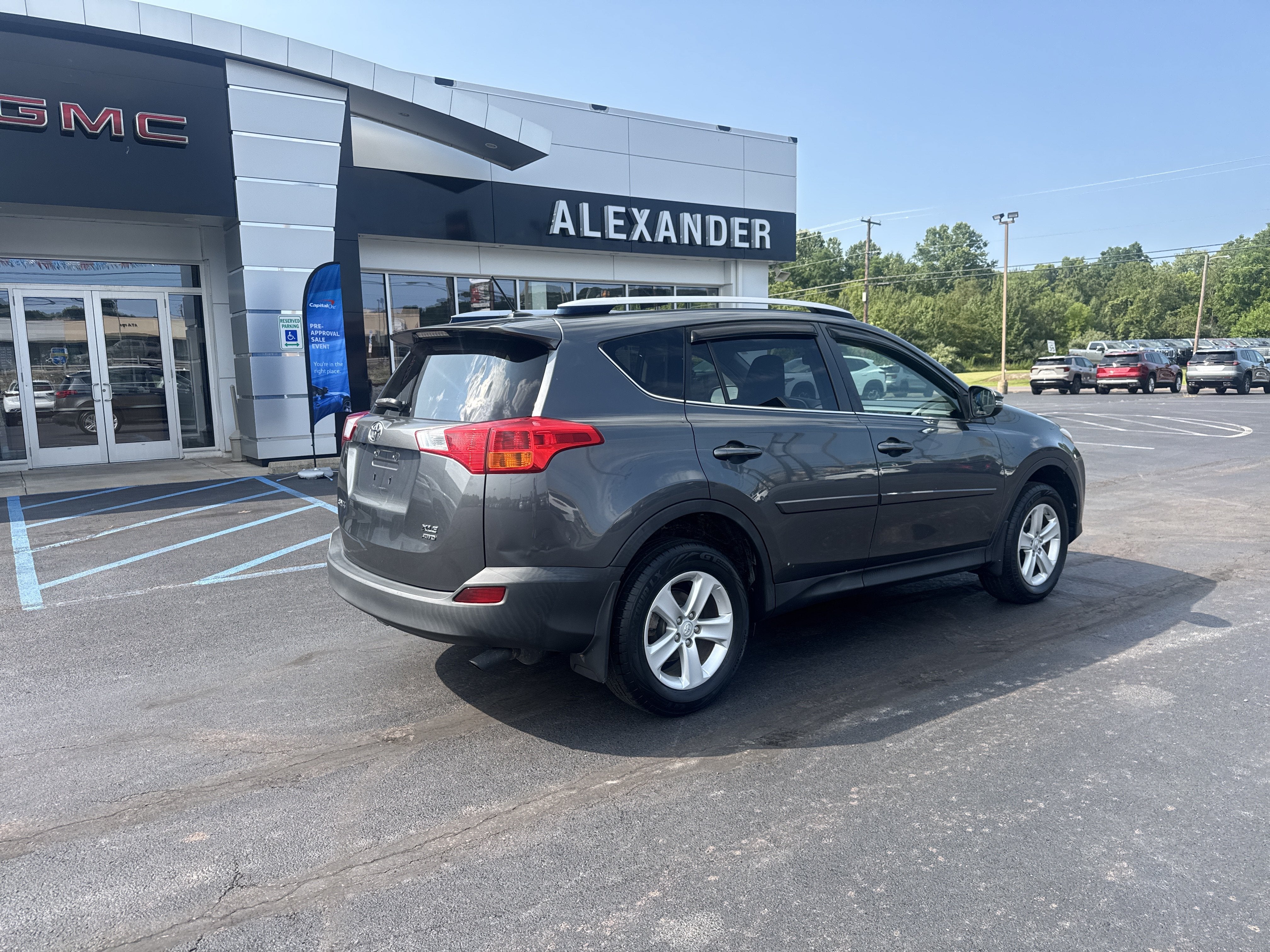 2014 Toyota RAV4 XLE