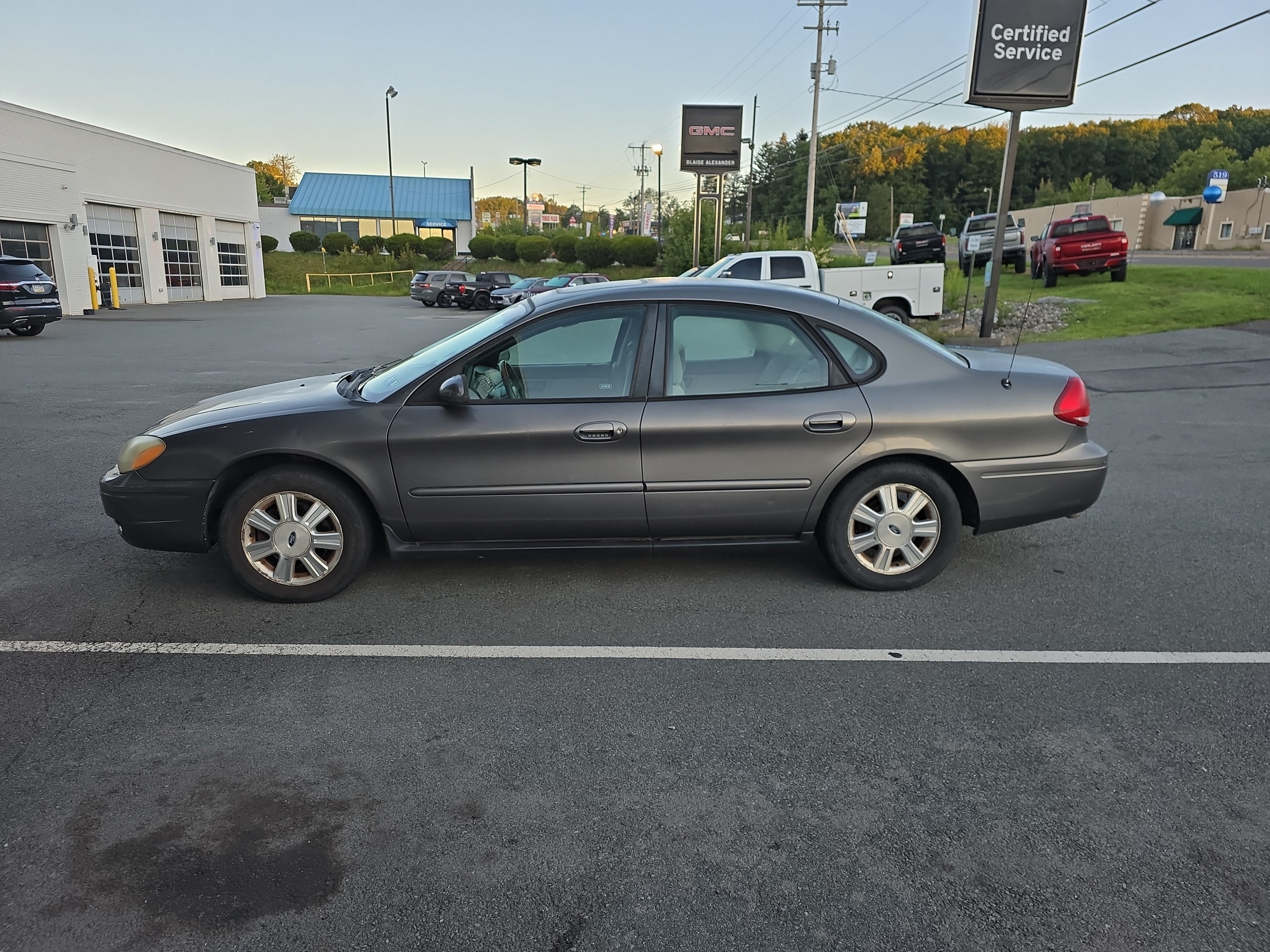2005 Ford Taurus SEL