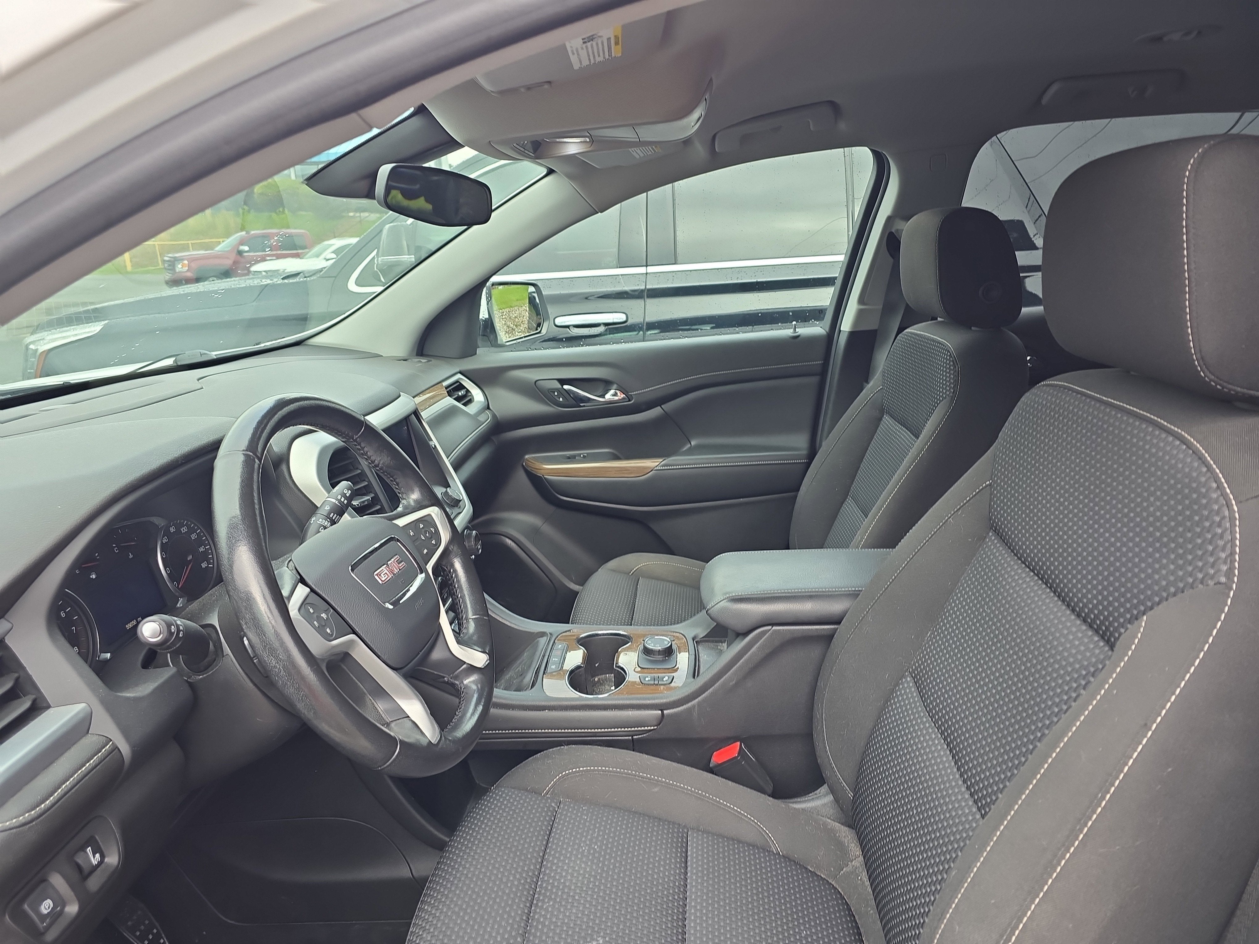 2020 GMC Acadia SLE