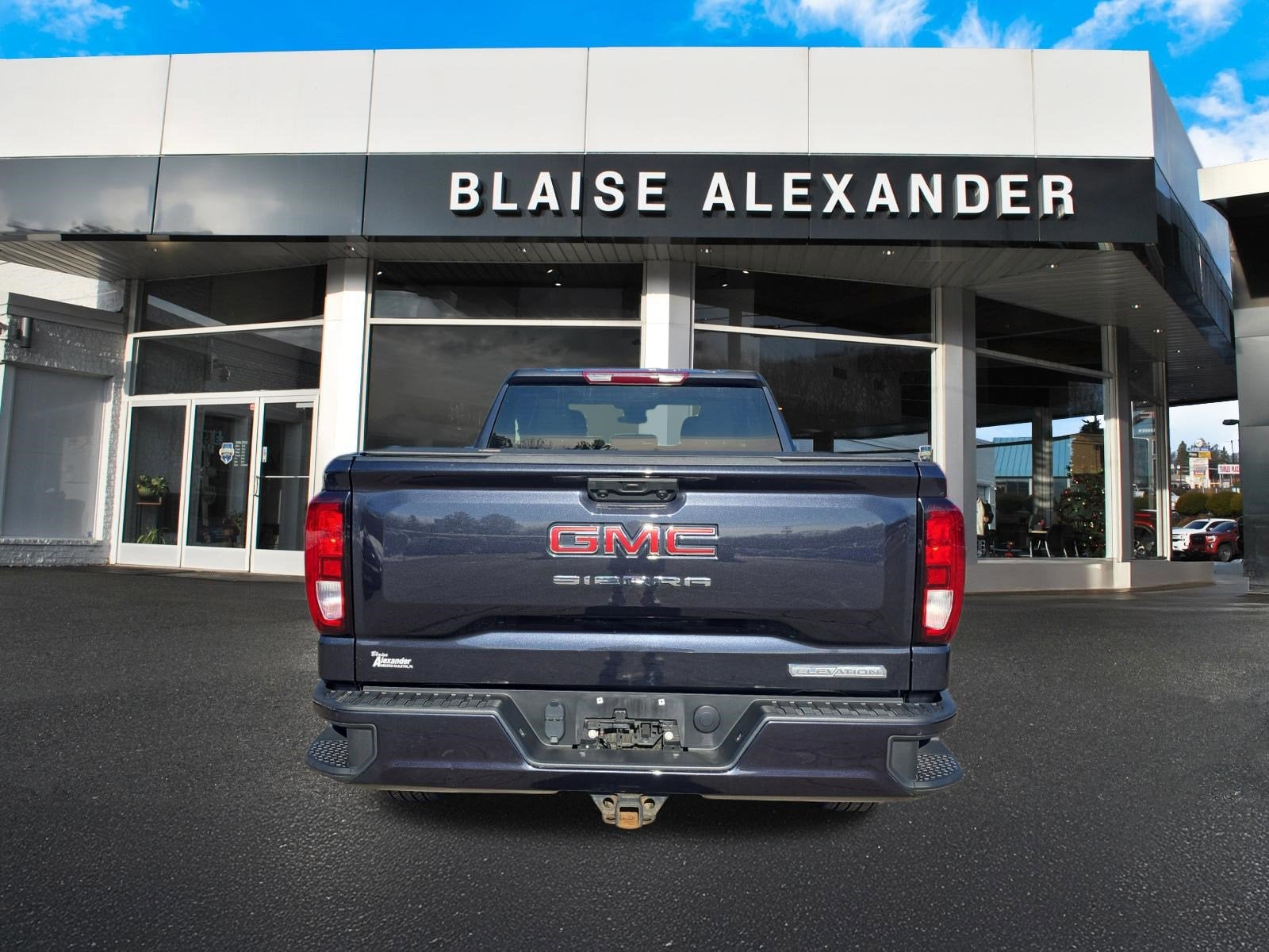 2023 GMC Sierra 1500 Elevation