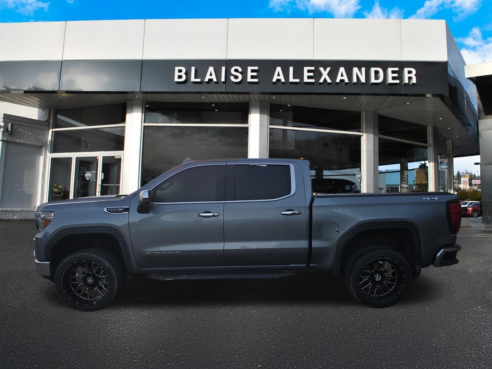 2019 GMC Sierra 1500 SLT