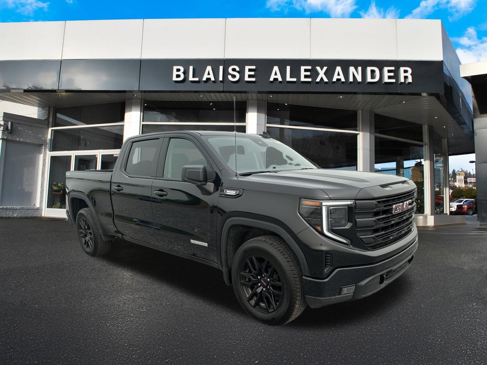 2025 GMC Sierra 1500 Elevation