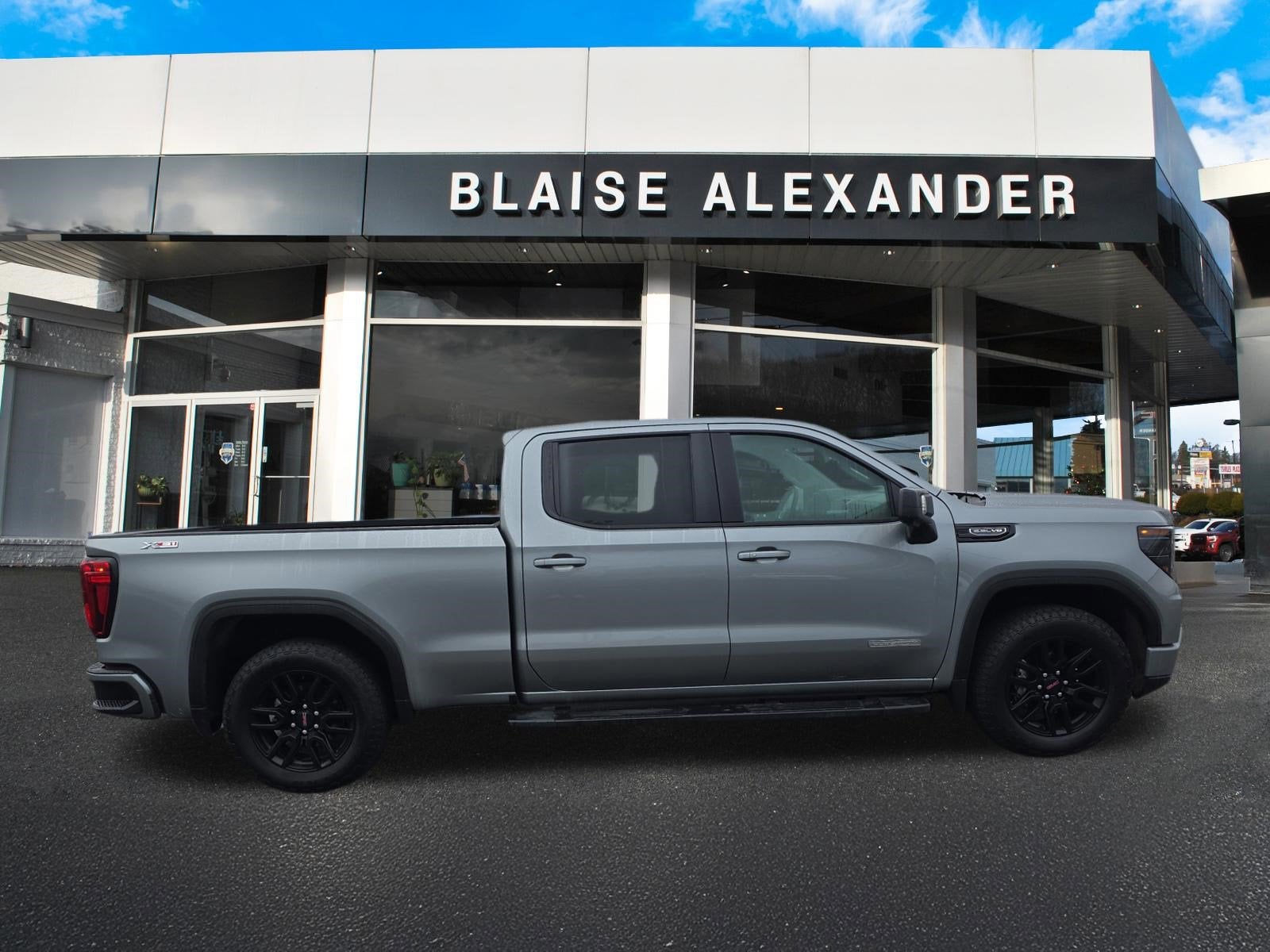 2025 GMC Sierra 1500 Elevation