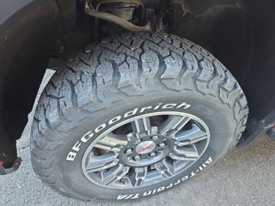 2024 GMC Sierra 1500 AT4