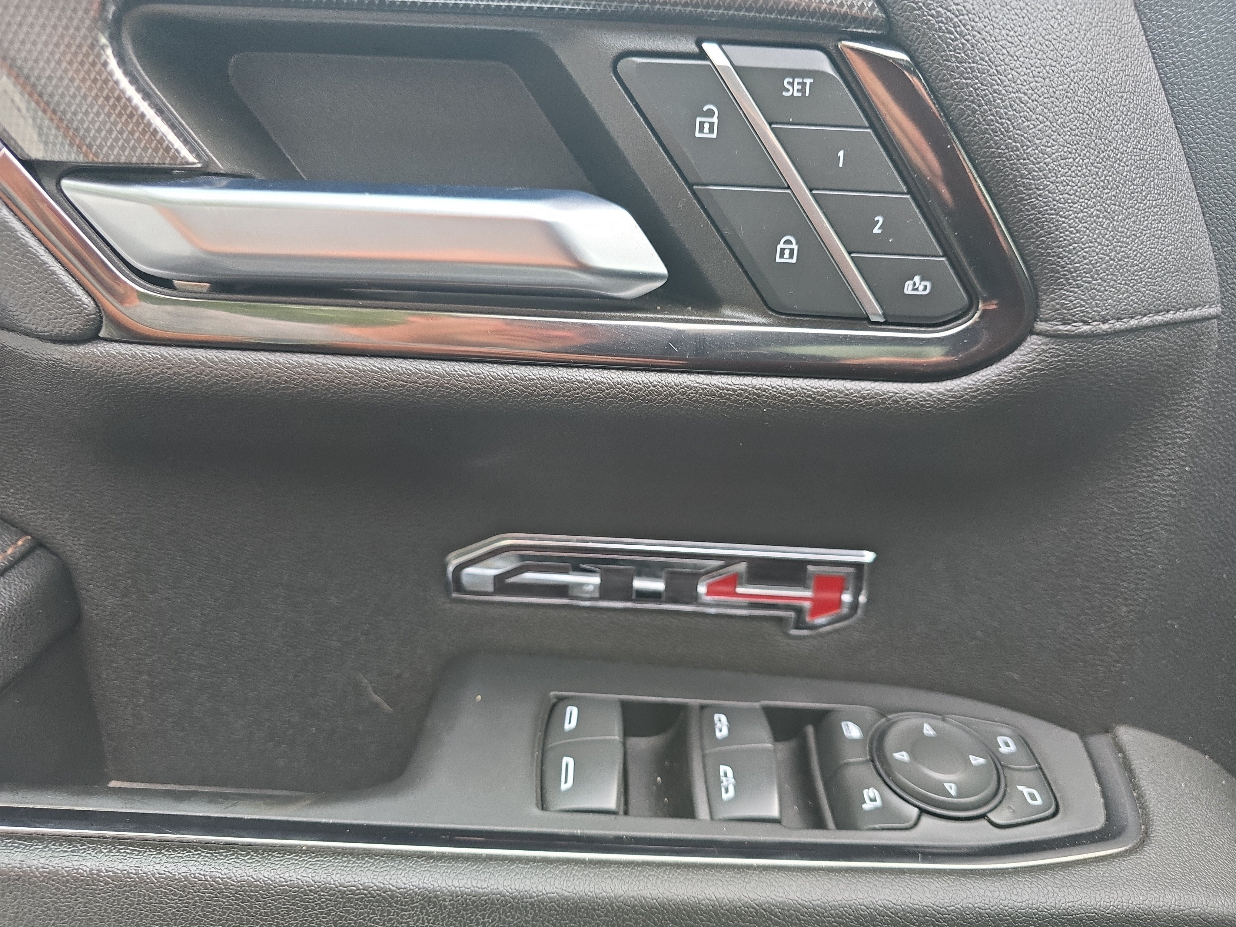2024 GMC Sierra 1500 AT4