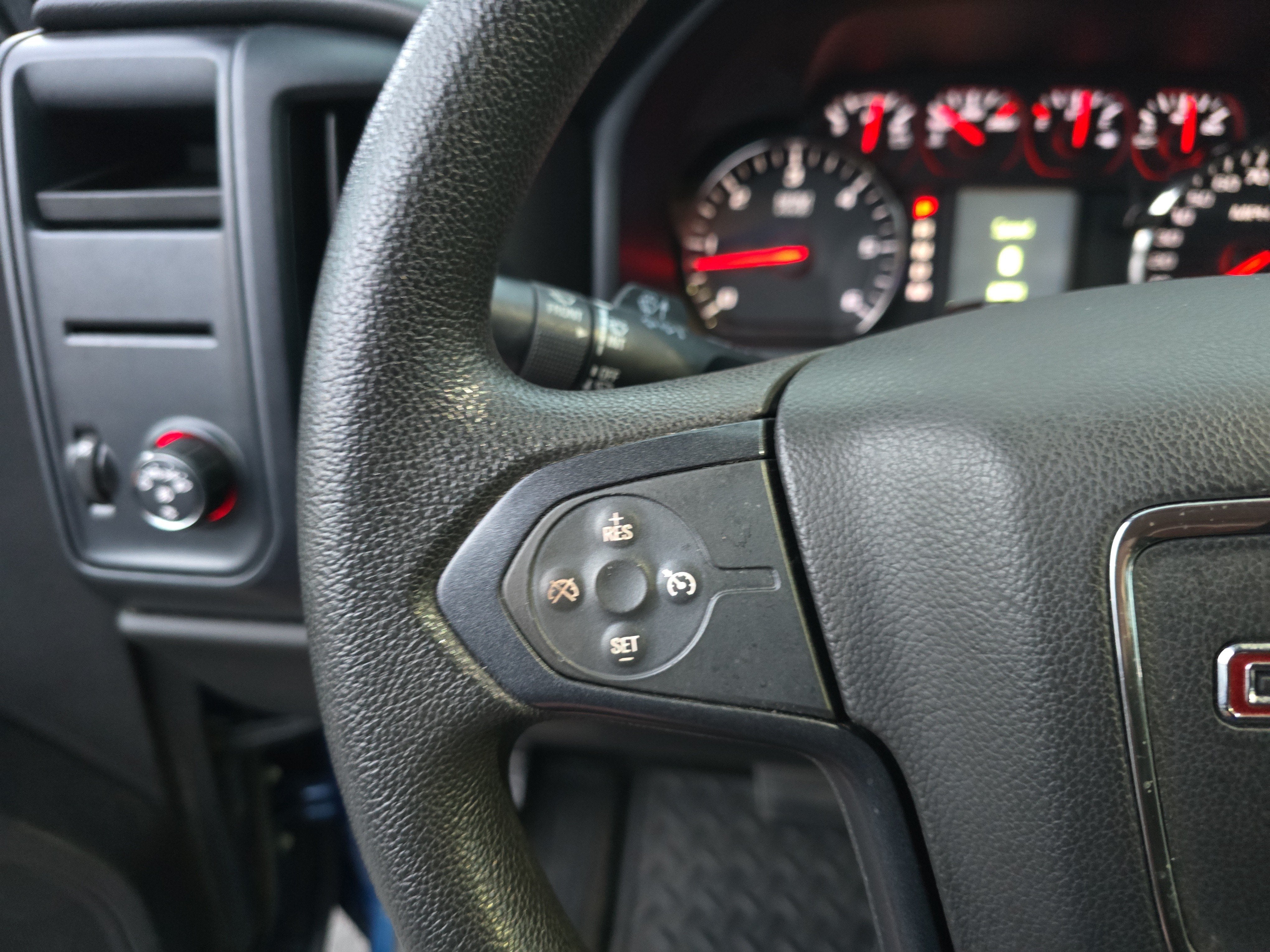 2016 GMC Sierra 1500 DBL CAB 4WD 143.5