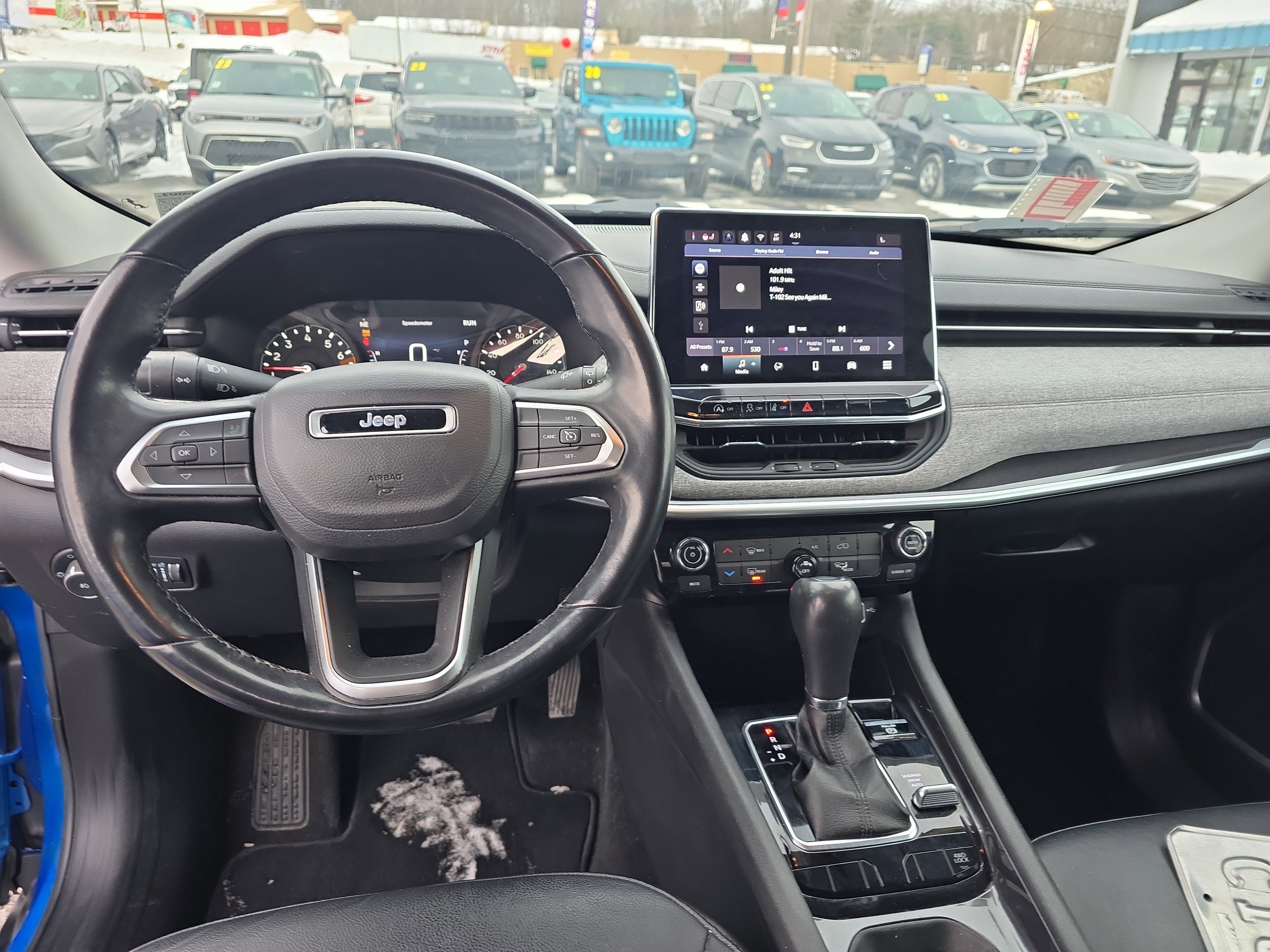 2022 Jeep Compass Latitude Lux