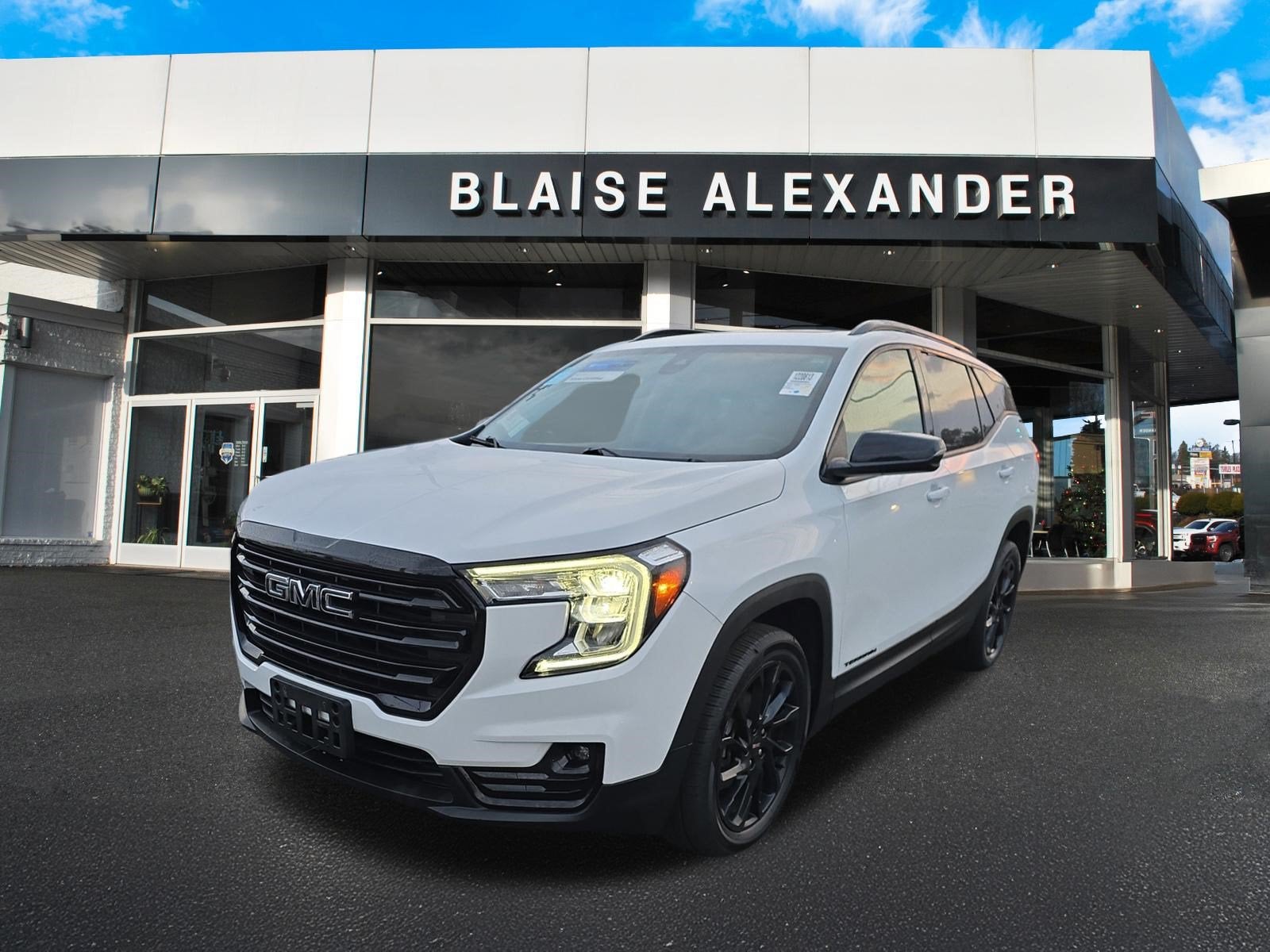 2023 GMC Terrain SLT