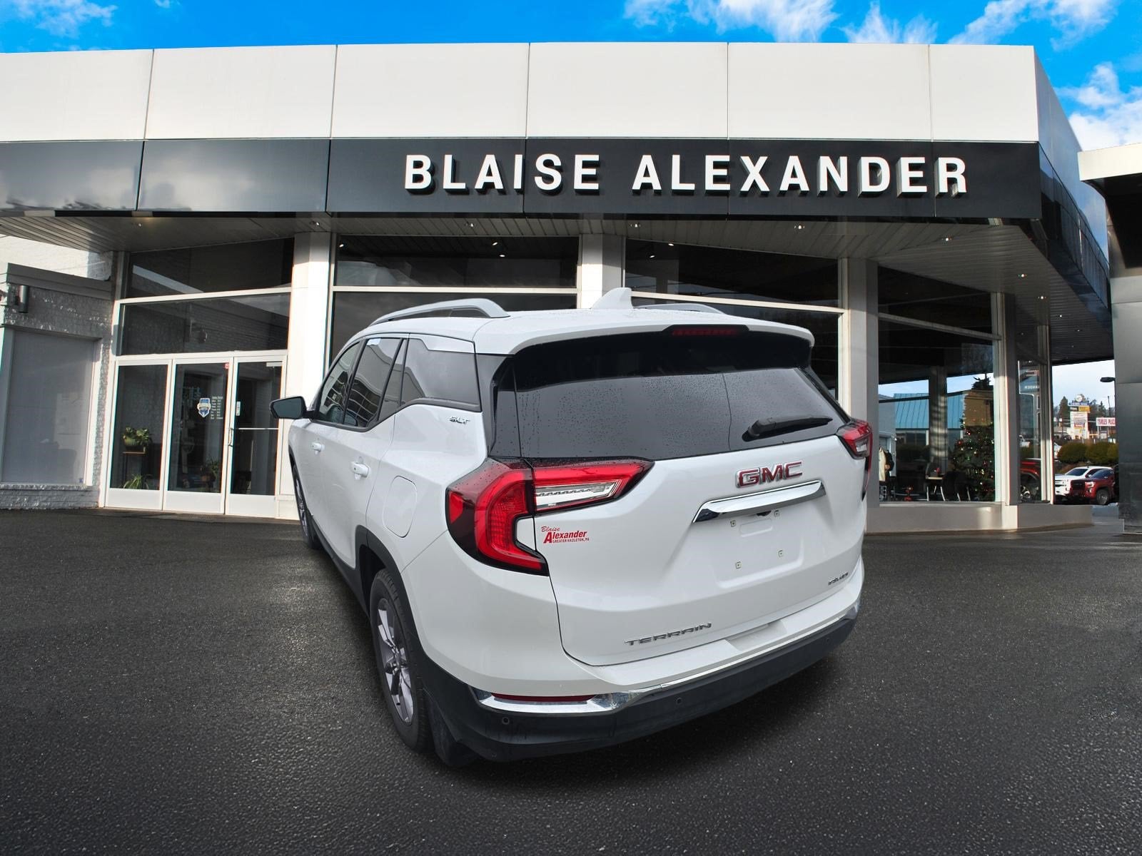 2024 GMC Terrain SLT