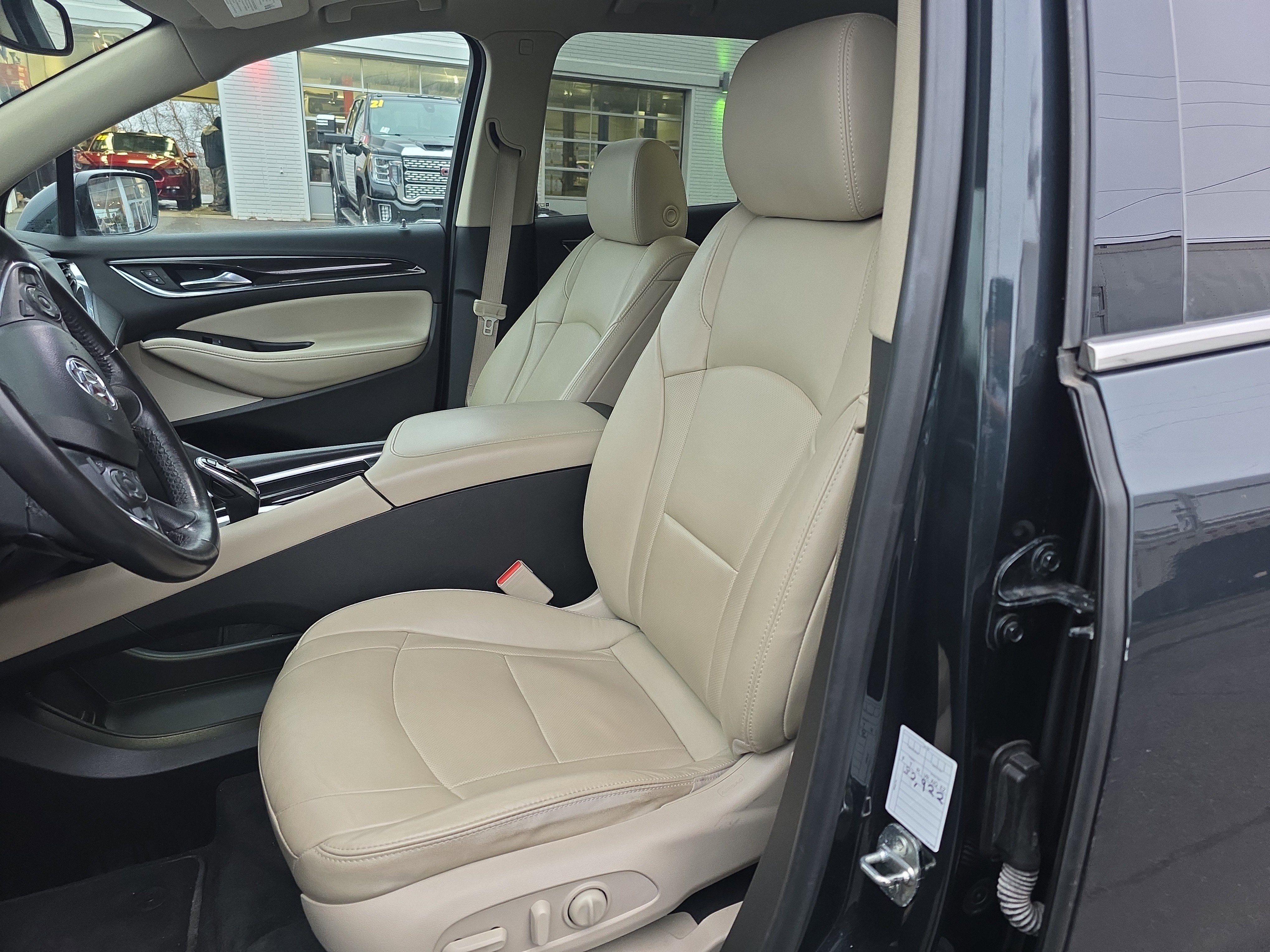 2021 Buick Enclave Essence