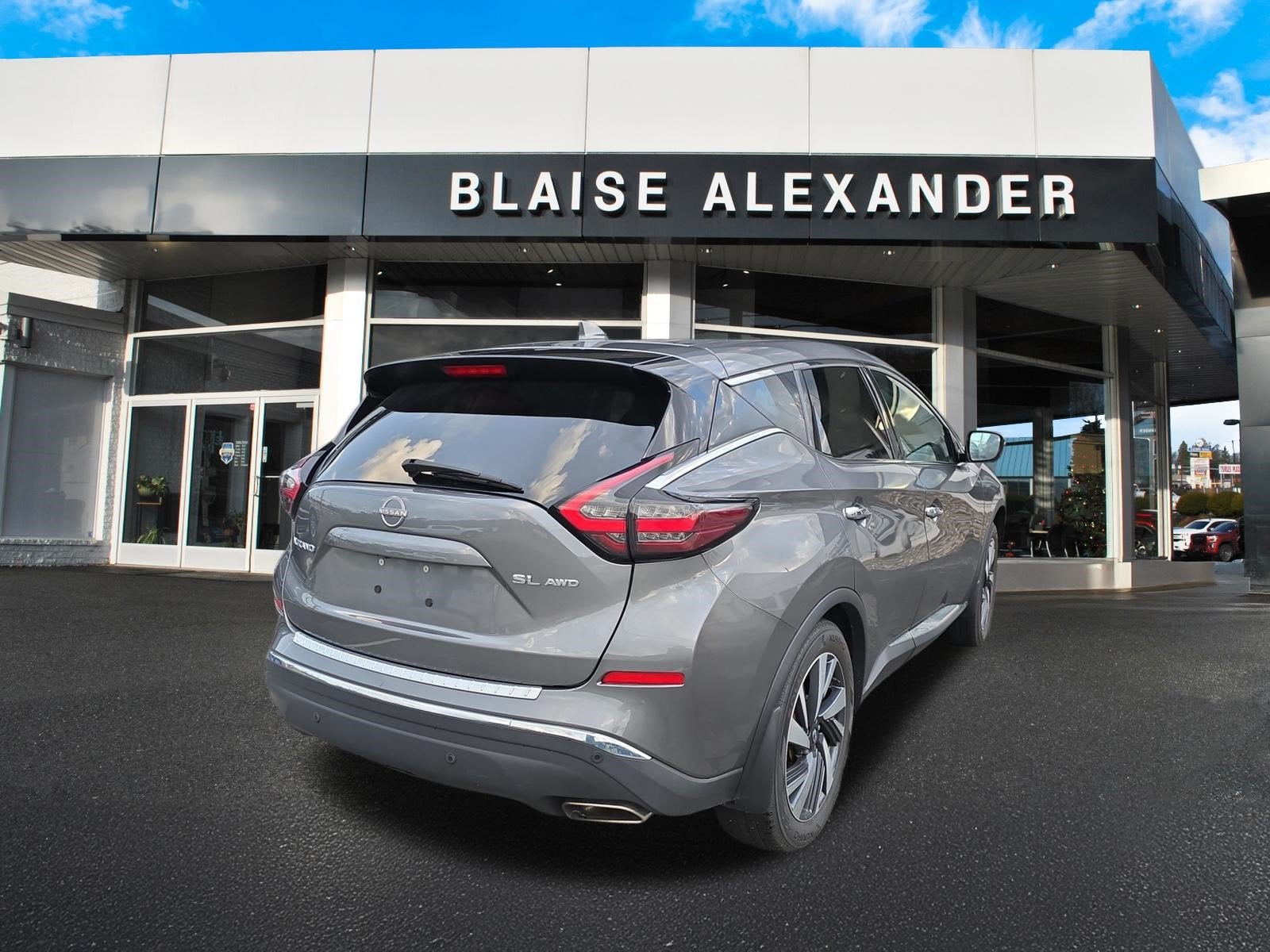 2023 Nissan Murano SL
