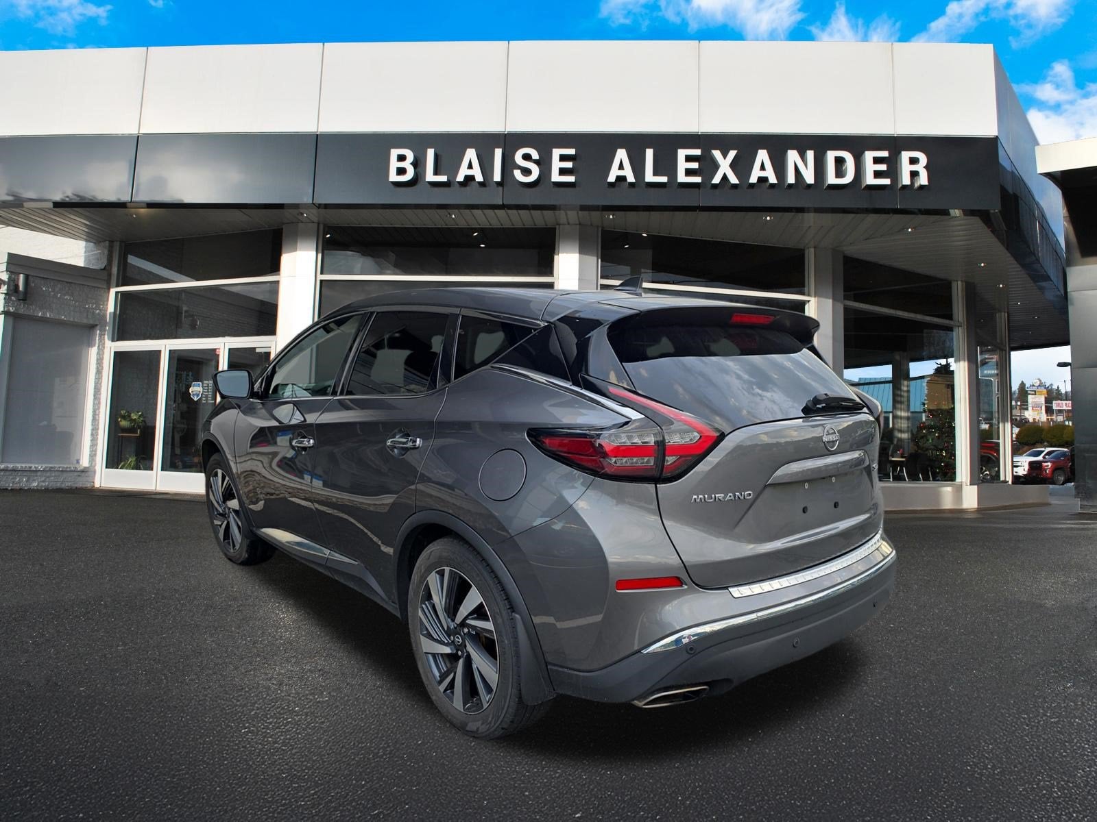 2023 Nissan Murano SL