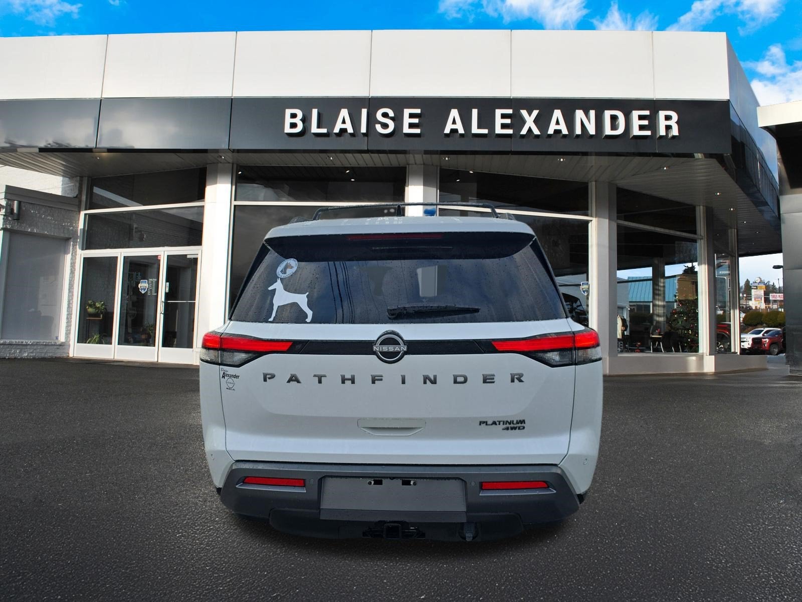 2026 Nissan Pathfinder Platinum