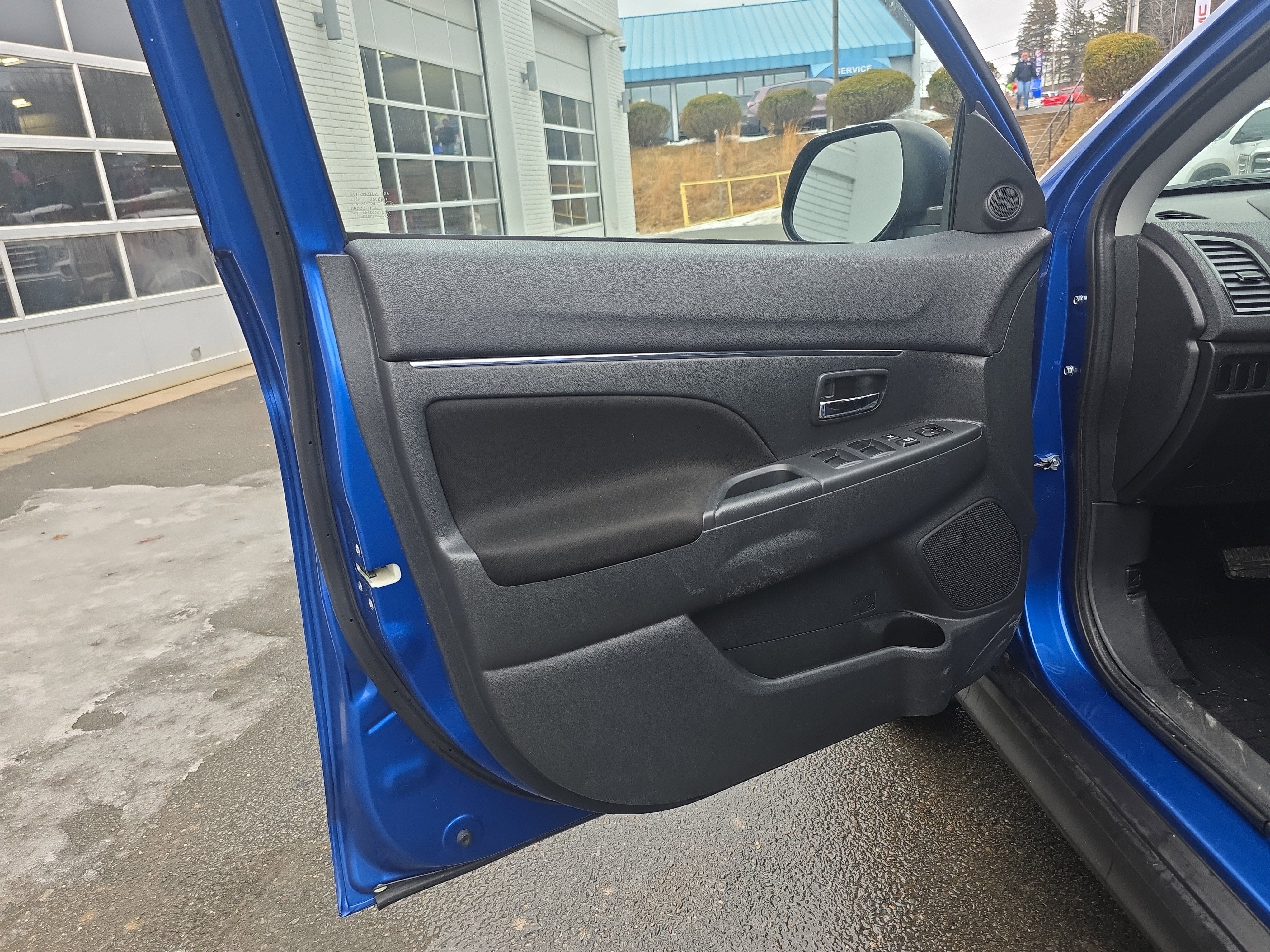 2020 Mitsubishi Outlander Sport ES 2.0