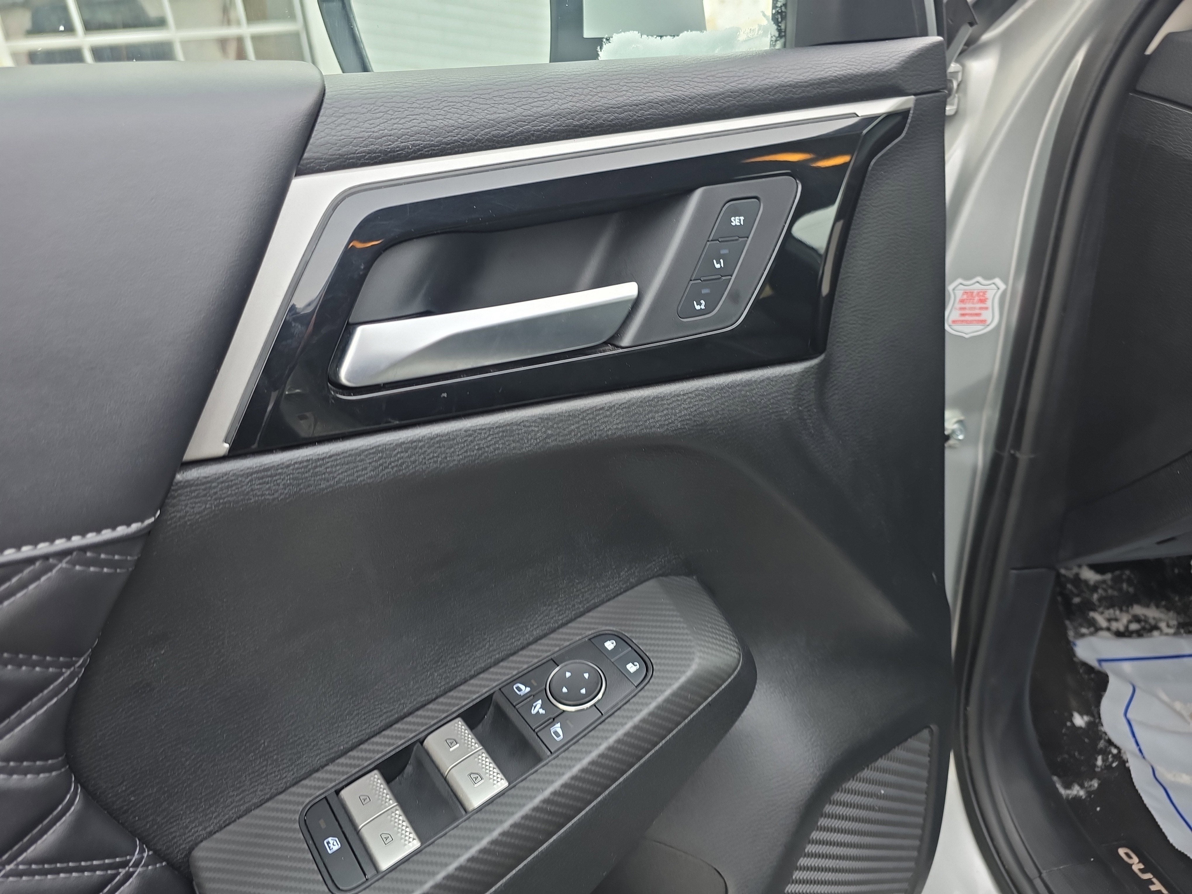 2024 Mitsubishi Outlander SEL