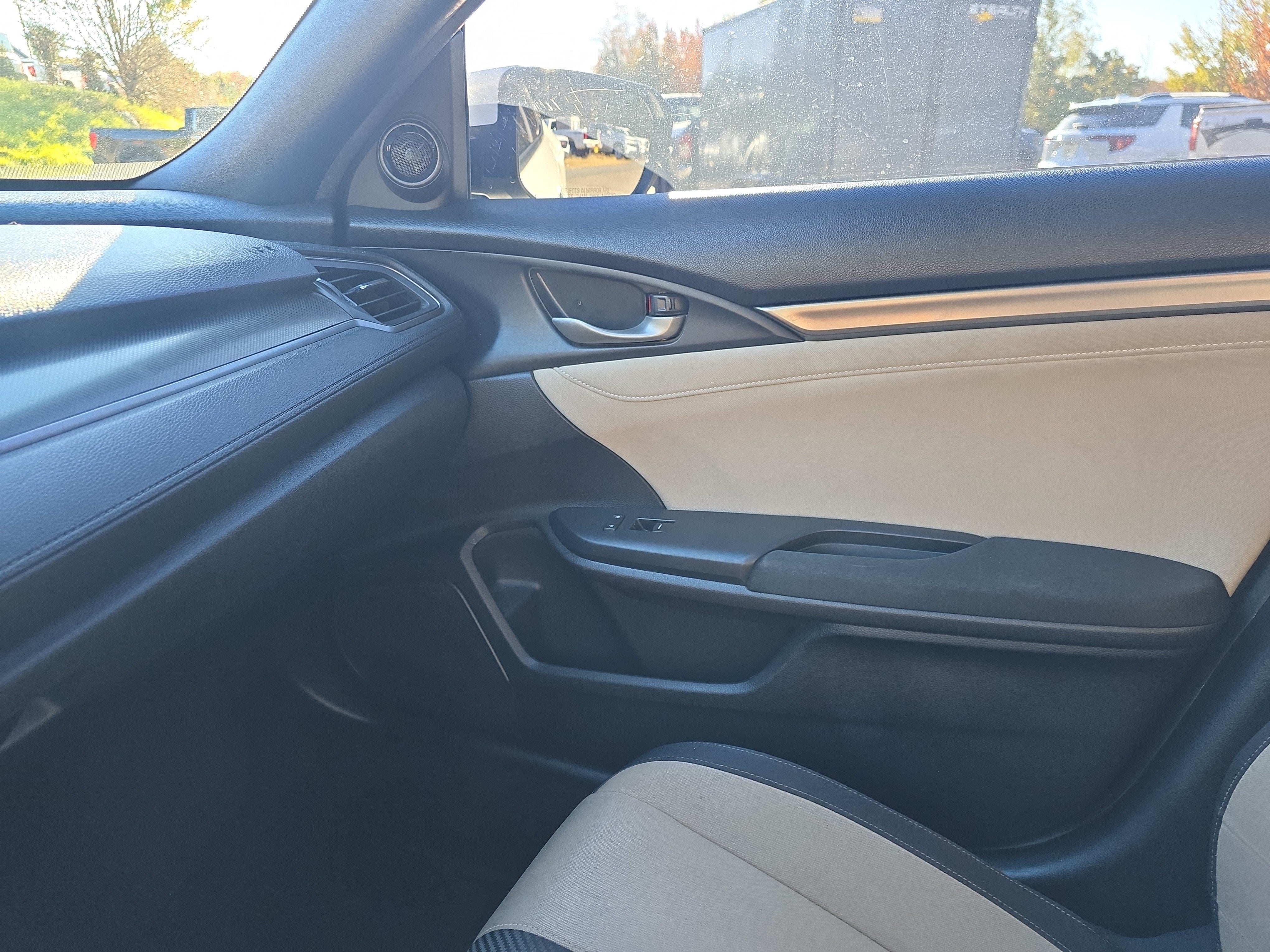 2019 Honda Civic Hatchback EX