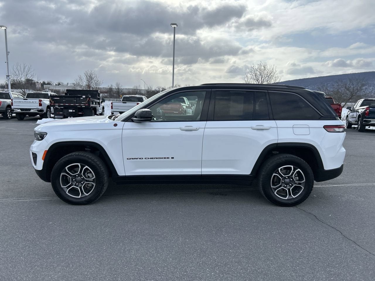 2022 Jeep Grand Cherokee Trailhawk