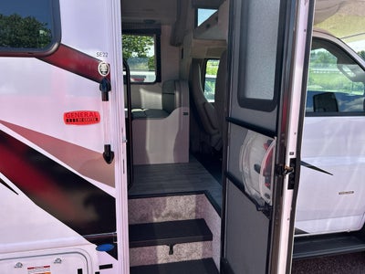 2023 Chevrolet Express Cutaway 3500 1WT