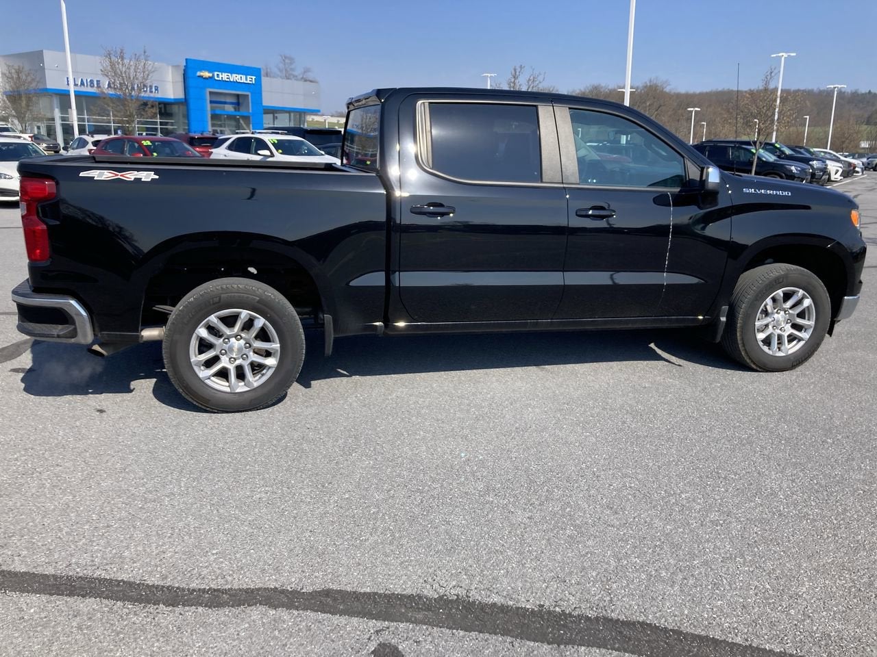 2023 Chevrolet Silverado 1500 LT (2FL)