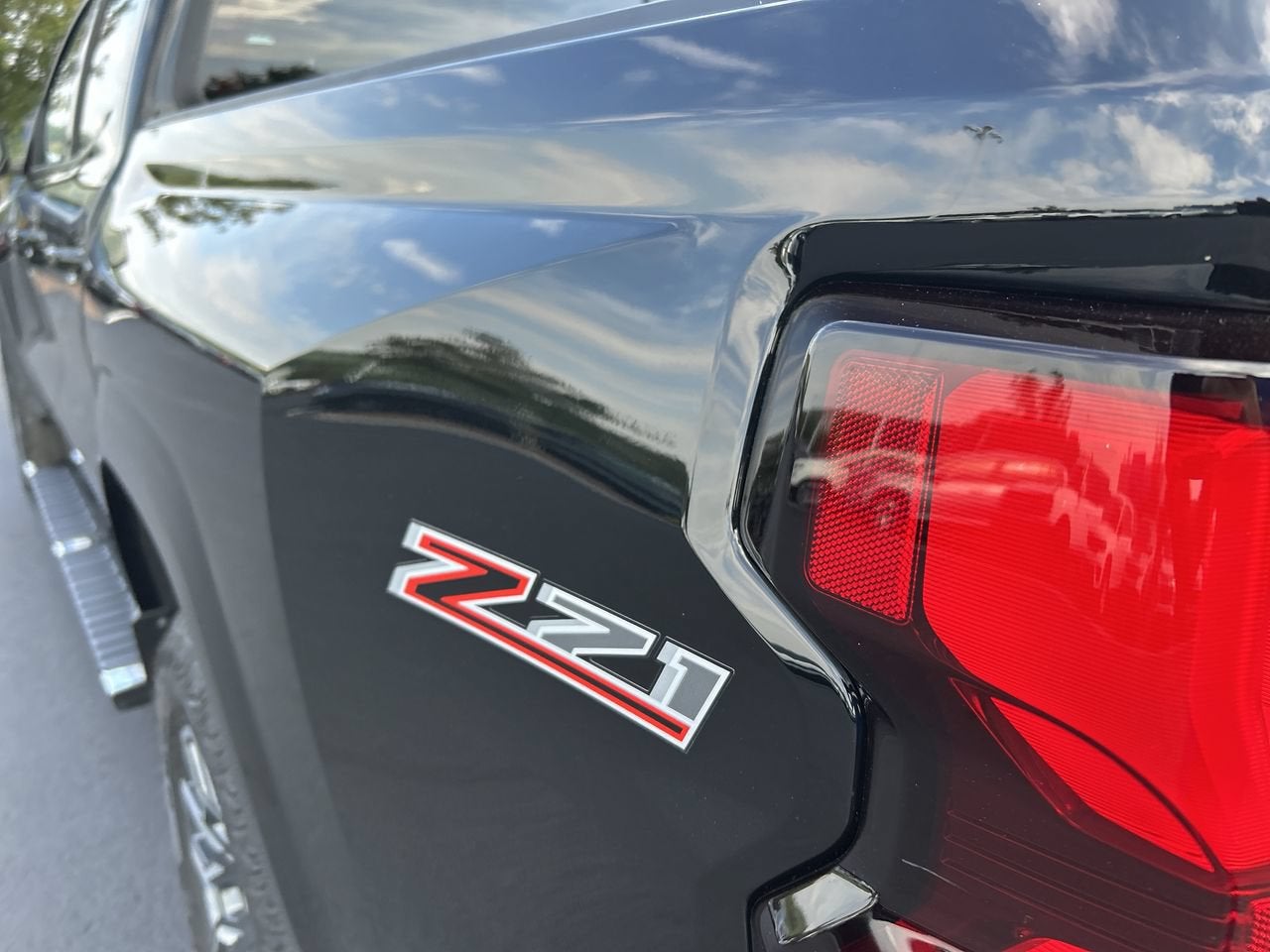 2023 Chevrolet Colorado 4WD Z71