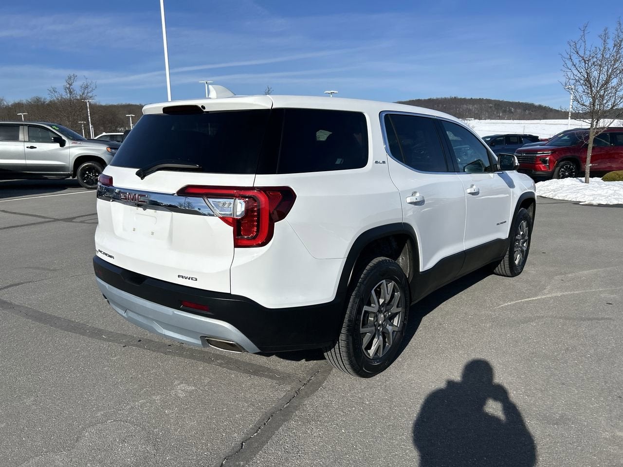 2023 GMC Acadia SLE