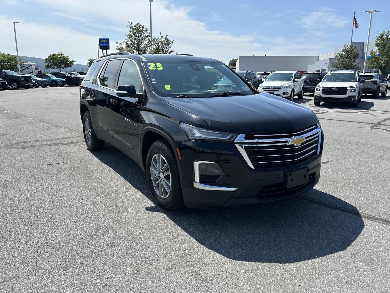2023 Chevrolet Traverse LT Cloth