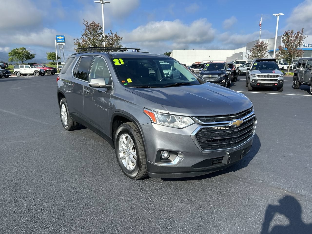 2021 Chevrolet Traverse LT Cloth